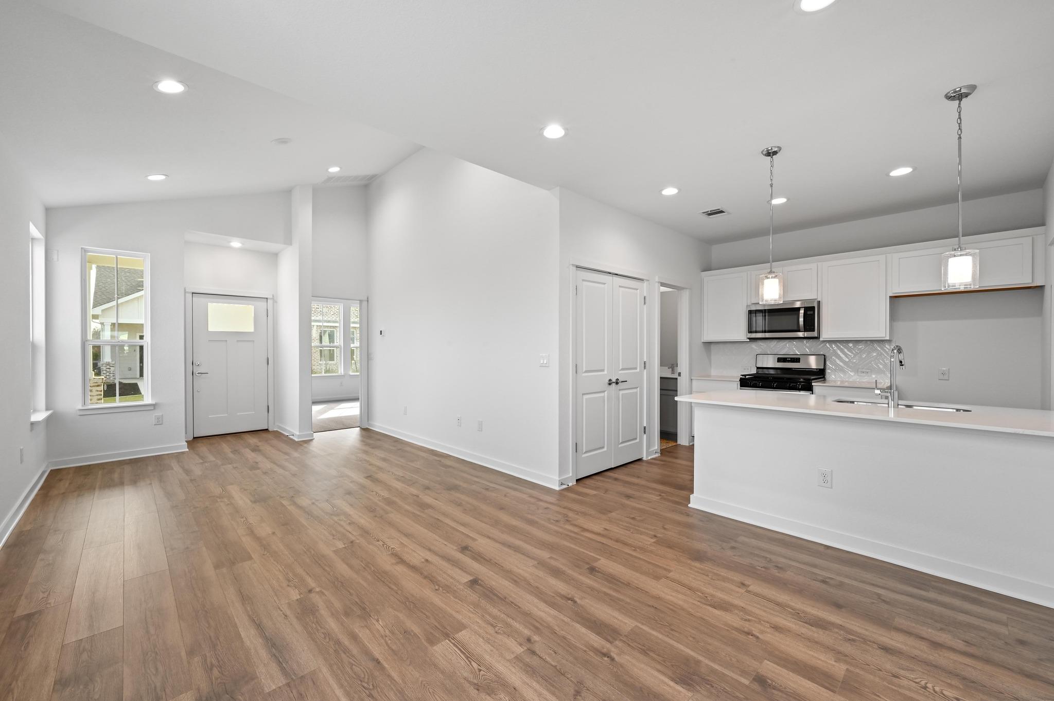 458 Orleanian Dr # B, Buda, TX 78610