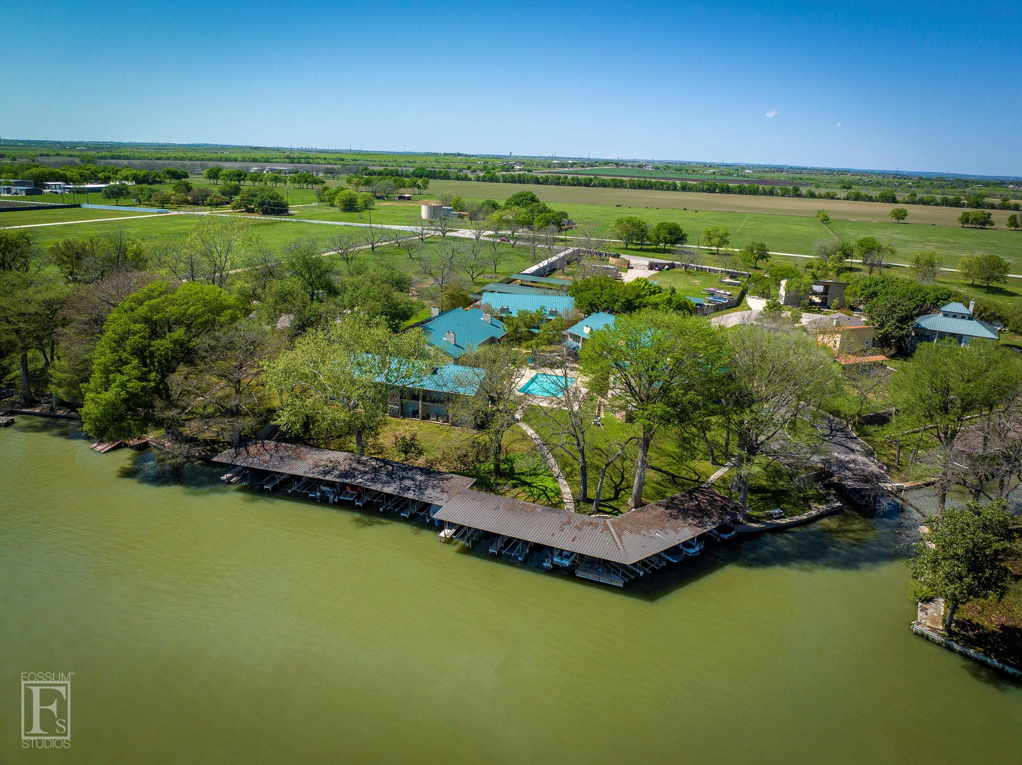 551 Terminal Loop Rd # B3, McQueeney, TX 78123