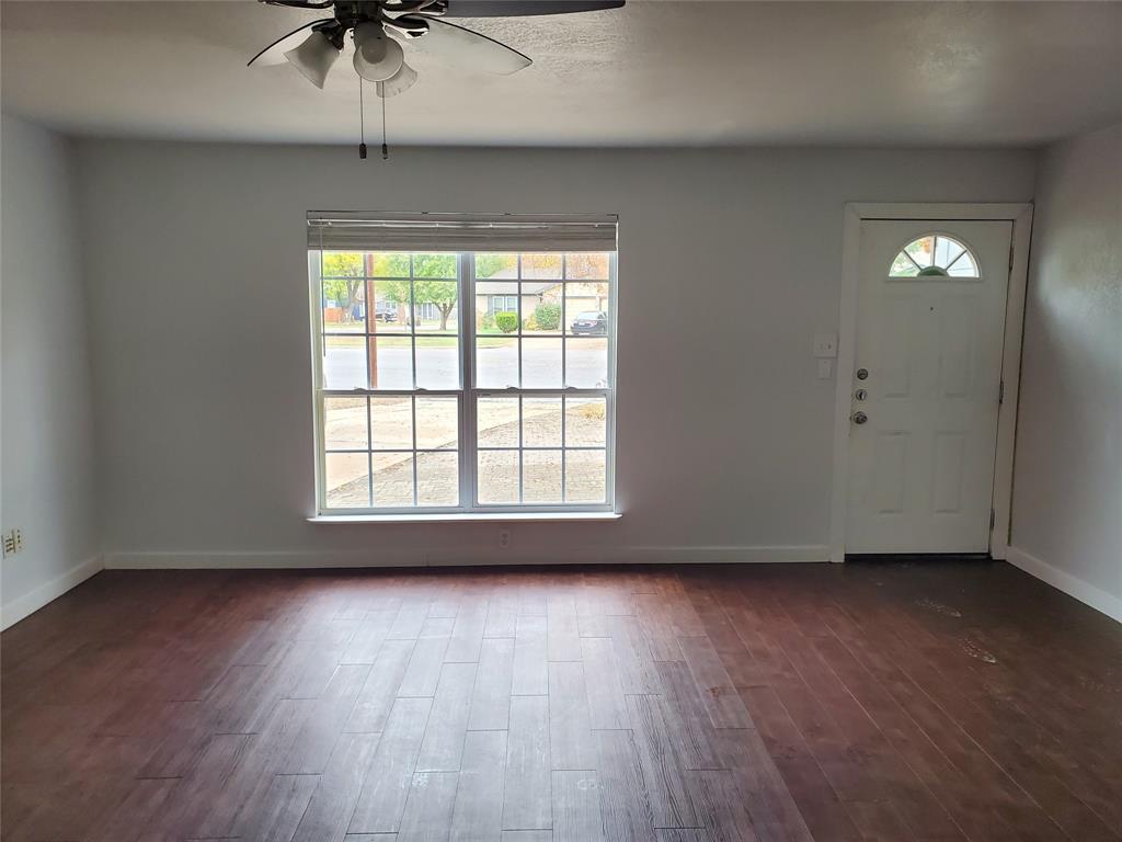 807 Fernwood Cv, Round Rock, TX 78664