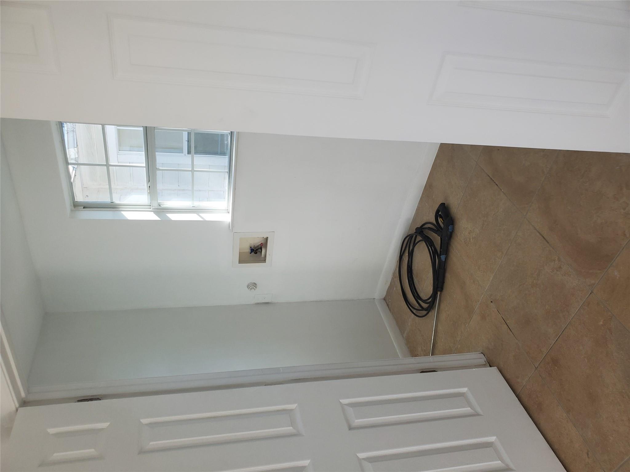 819 Rosehill Dr, San Antonio, TX 78213