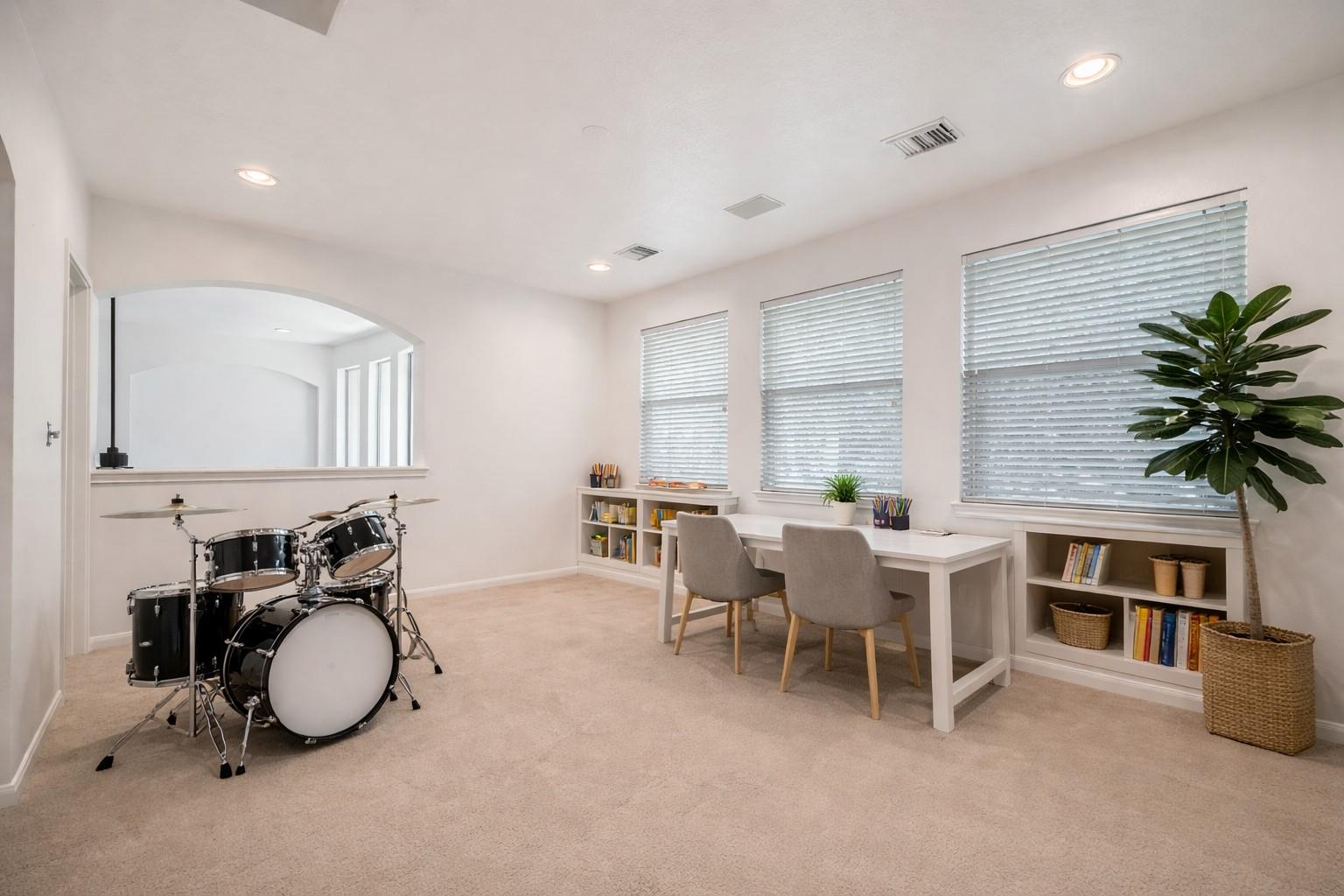 9812 Whitley Bay Dr, Austin, TX 78717