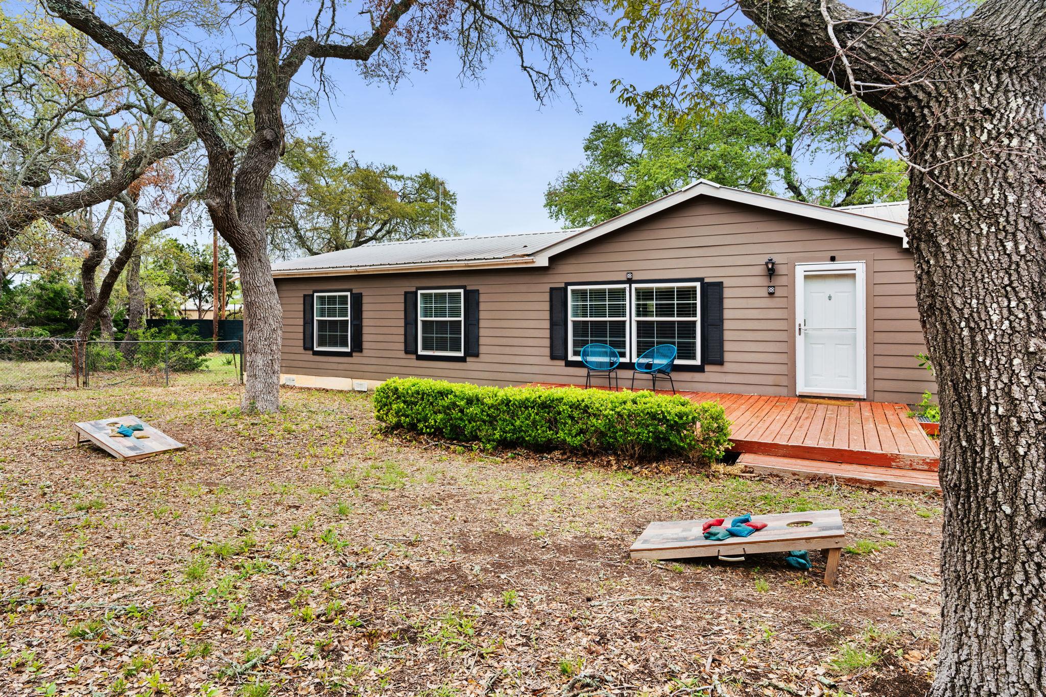 2023 Harmon Hills Rd, Dripping Springs, TX 78620