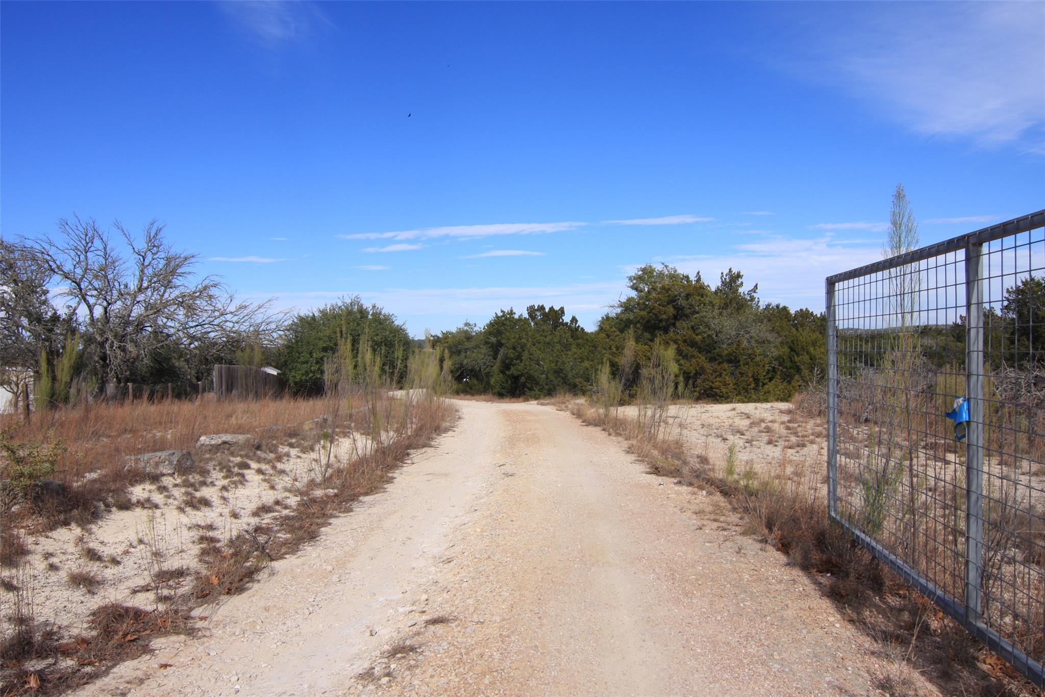 2023 Harmon Hills Rd, Dripping Springs, TX 78620