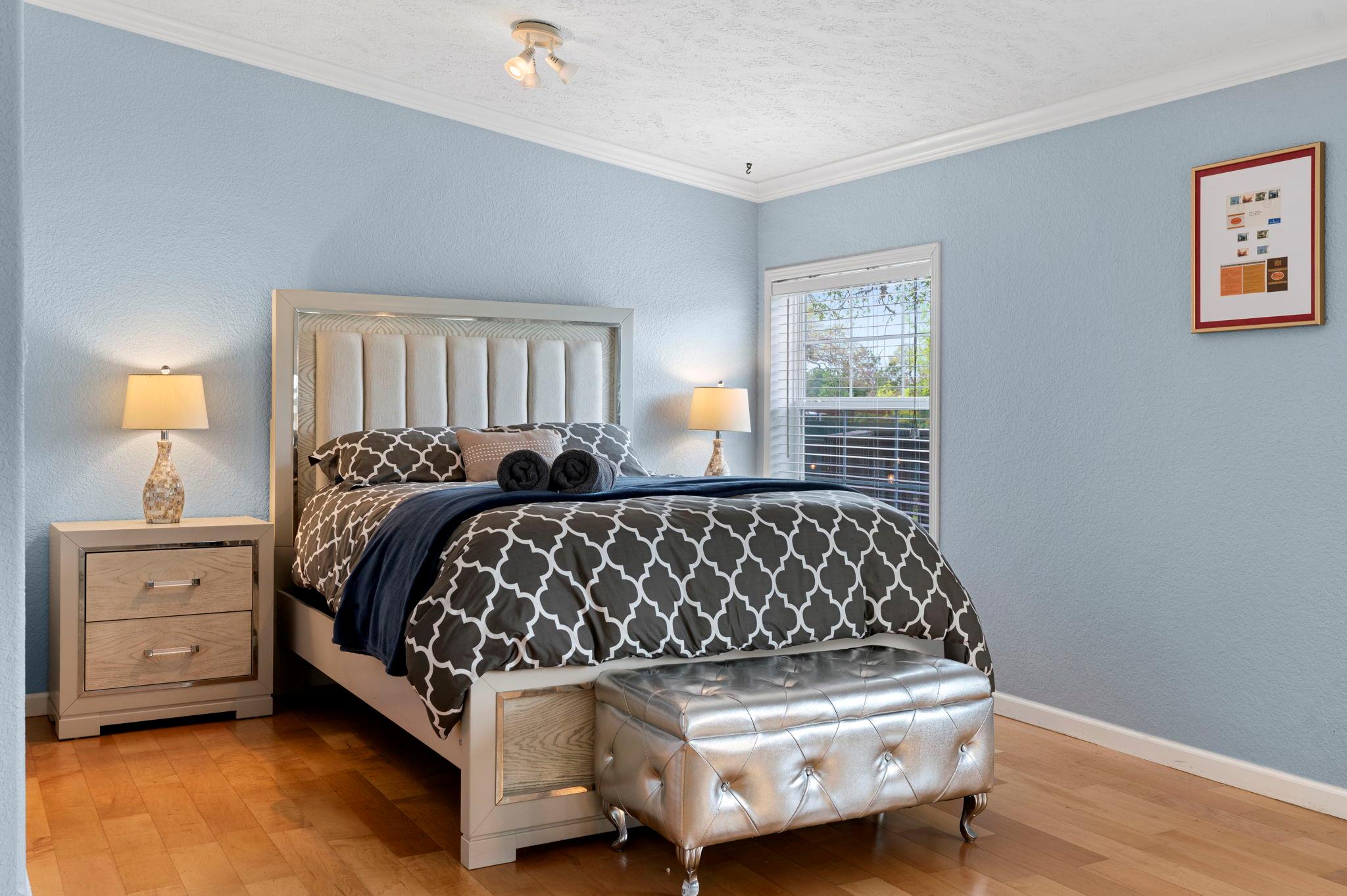 2023 Harmon Hills Rd, Dripping Springs, TX 78620