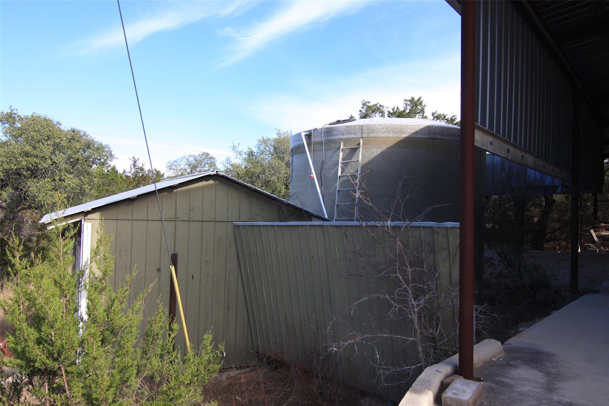 2023 Harmon Hills Rd, Dripping Springs, TX 78620