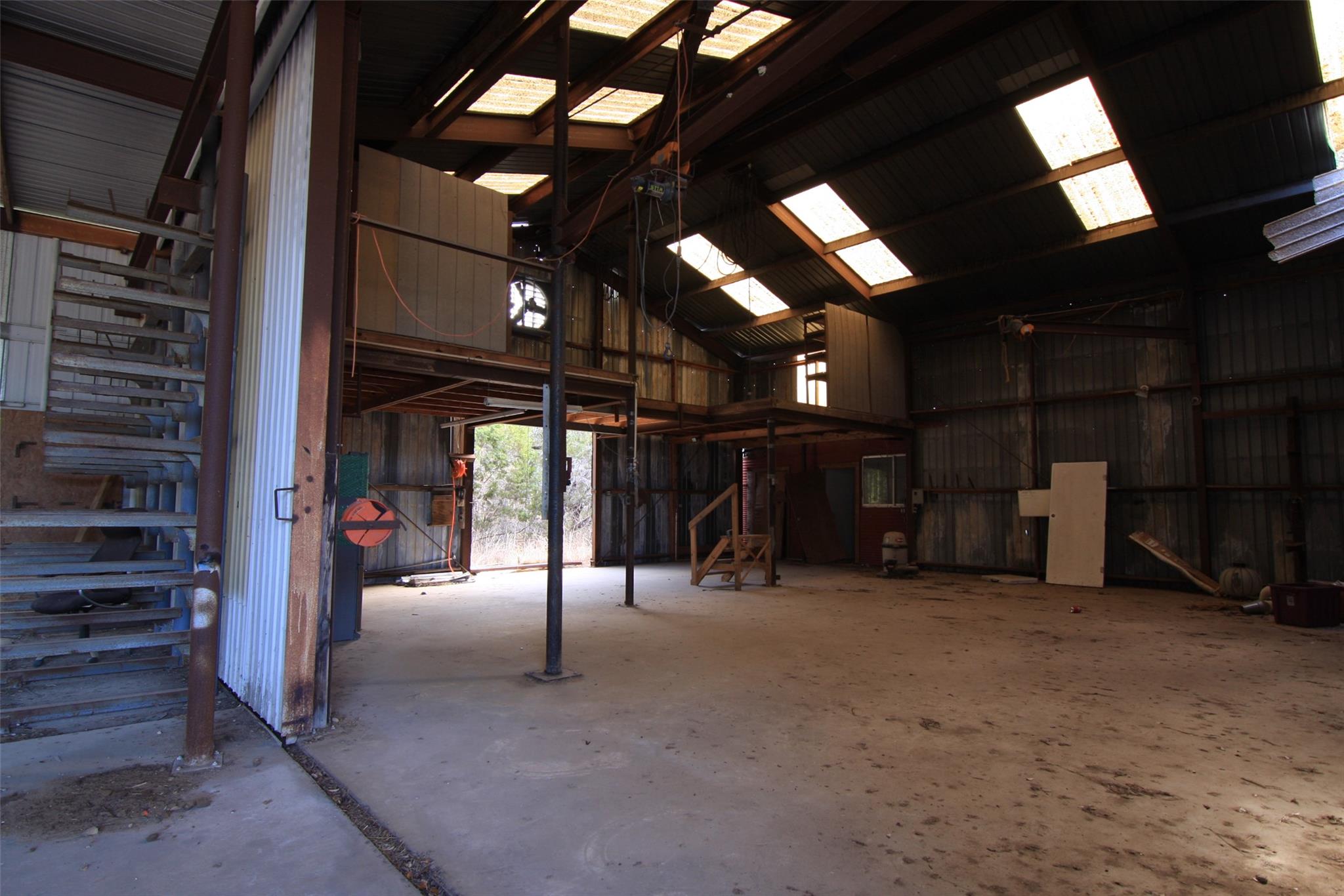 2023 Harmon Hills Rd, Dripping Springs, TX 78620