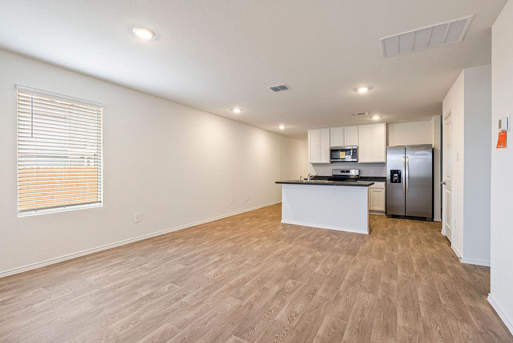 172 Bull Lake Cir, Buda, TX 78610