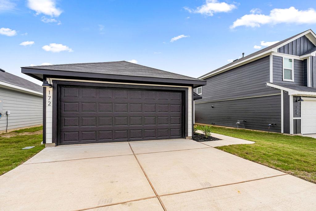 172 Bull Lake Cir, Buda, TX 78610