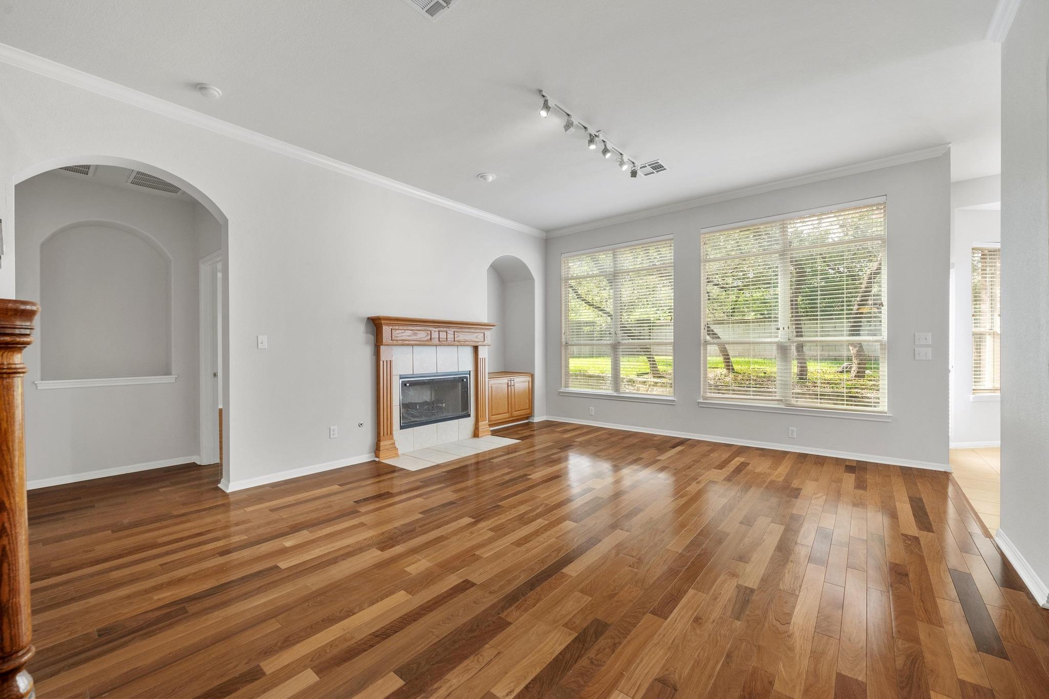 3213 Summer Canyon Dr, Austin, TX 78732