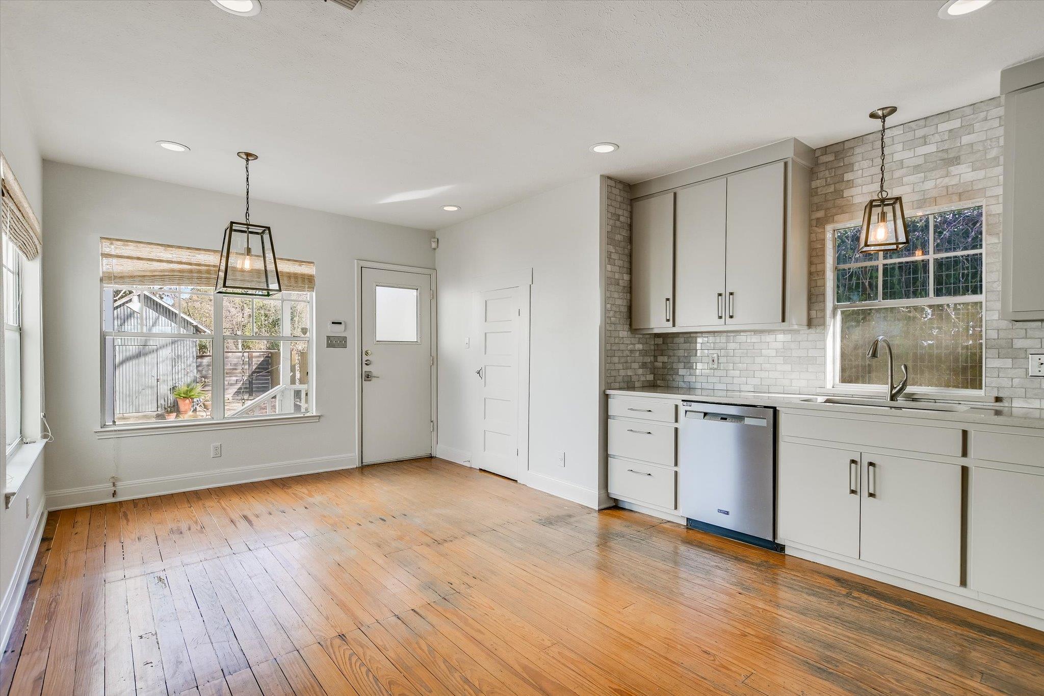 1208 E 13TH St, Austin, TX 78702