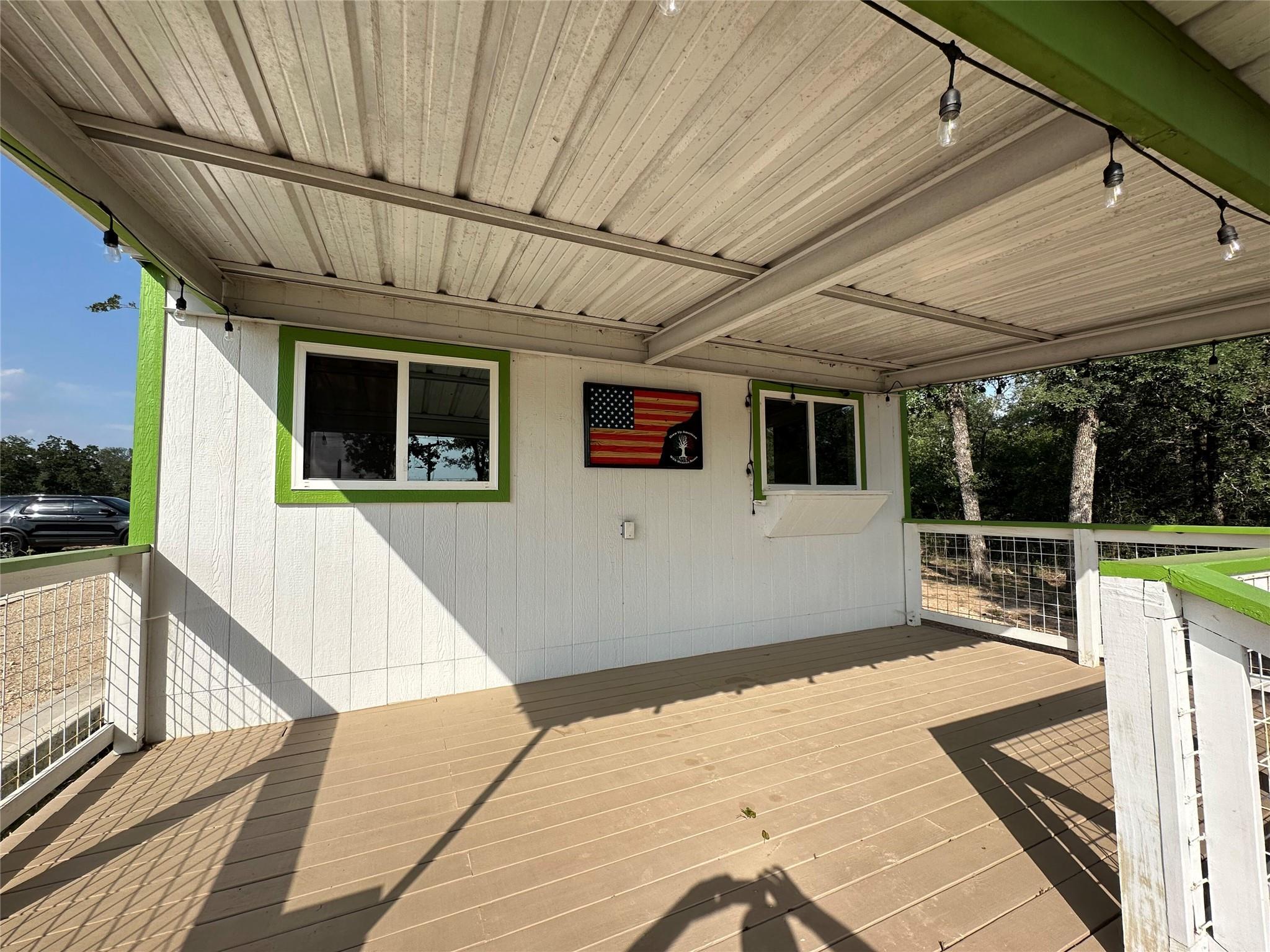 10096 S Us Highway 183 Highway, Lockhart, TX 78644