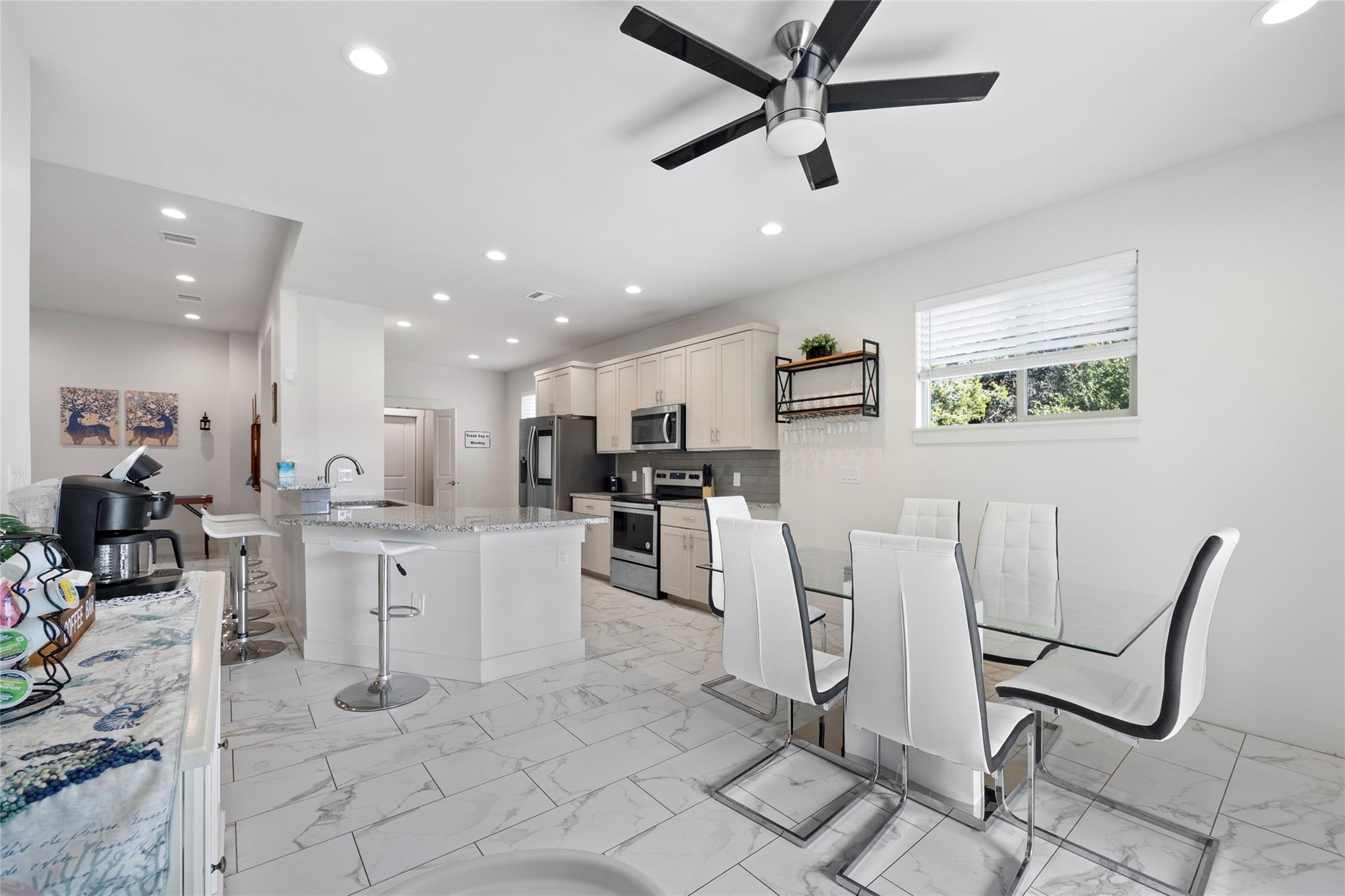 21513 Santa Carlo Ave, Lago Vista, TX 78645