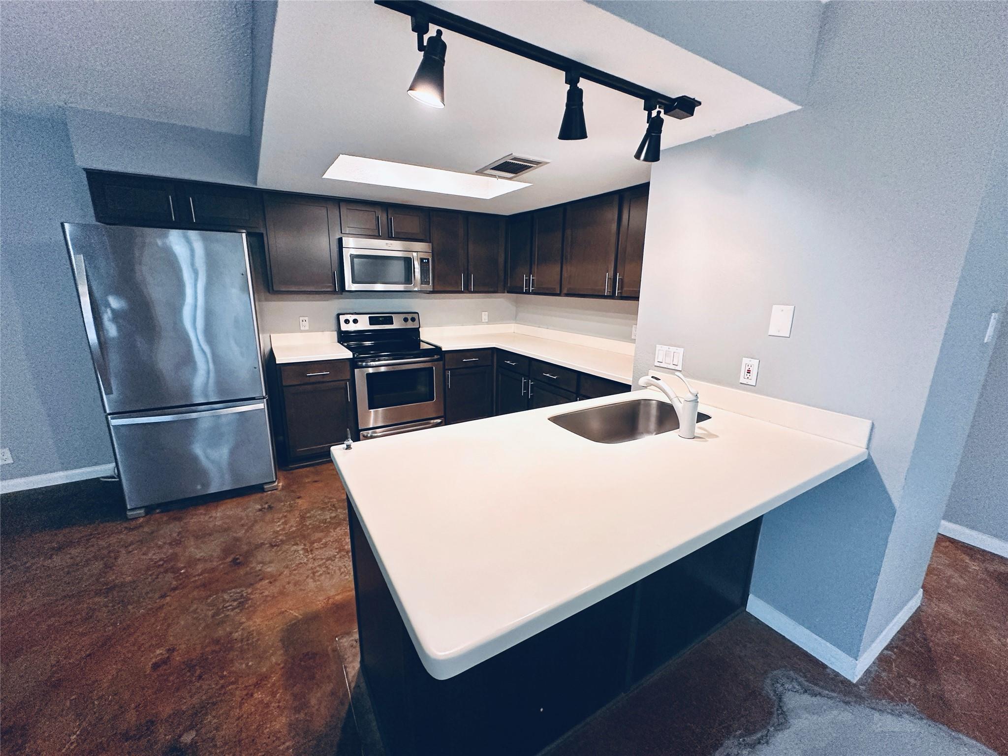 3416 Willowrun Dr # 4, Austin, TX 78704