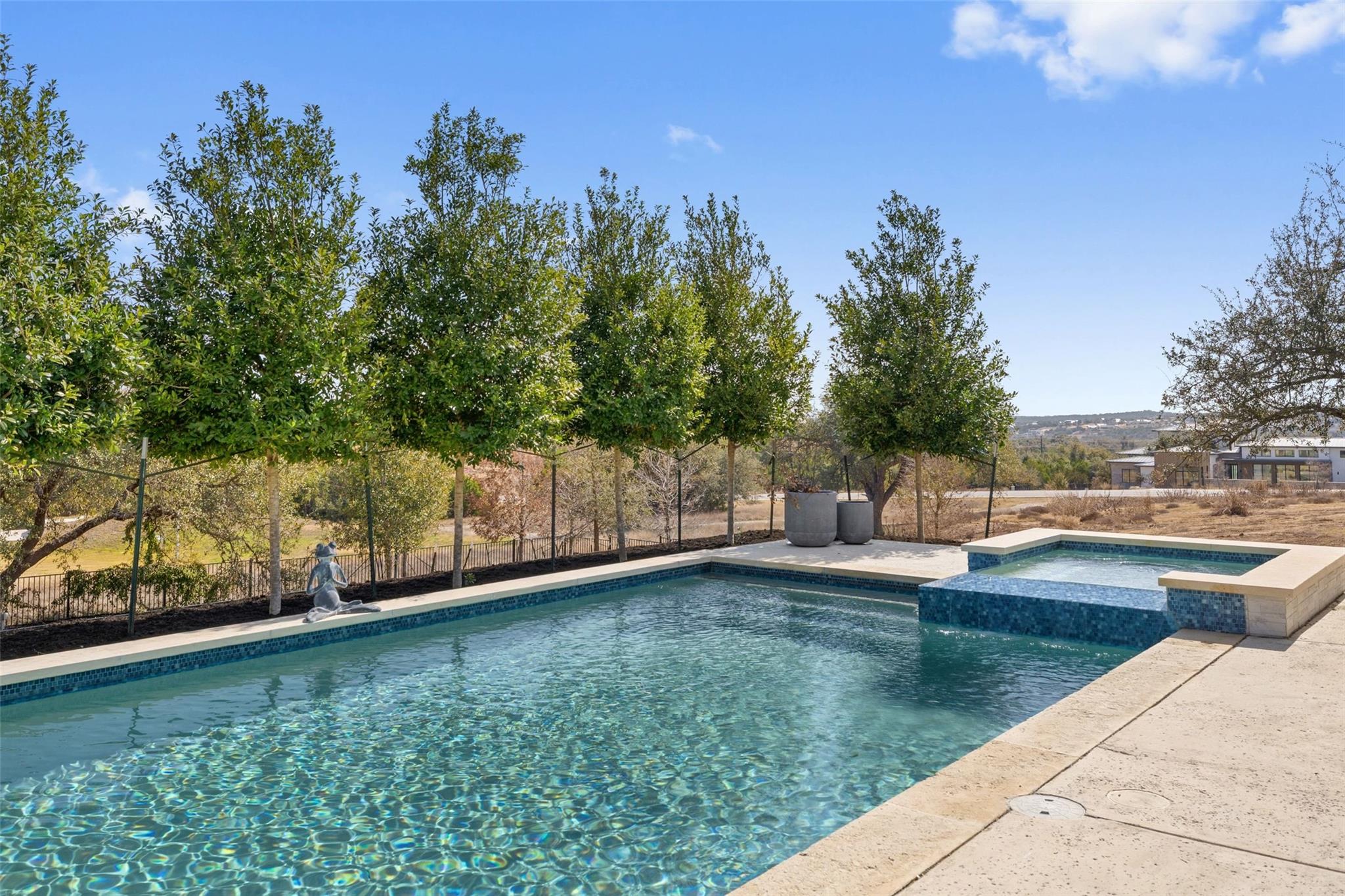 5805 Twin Peaks Trce, Austin, TX 78738