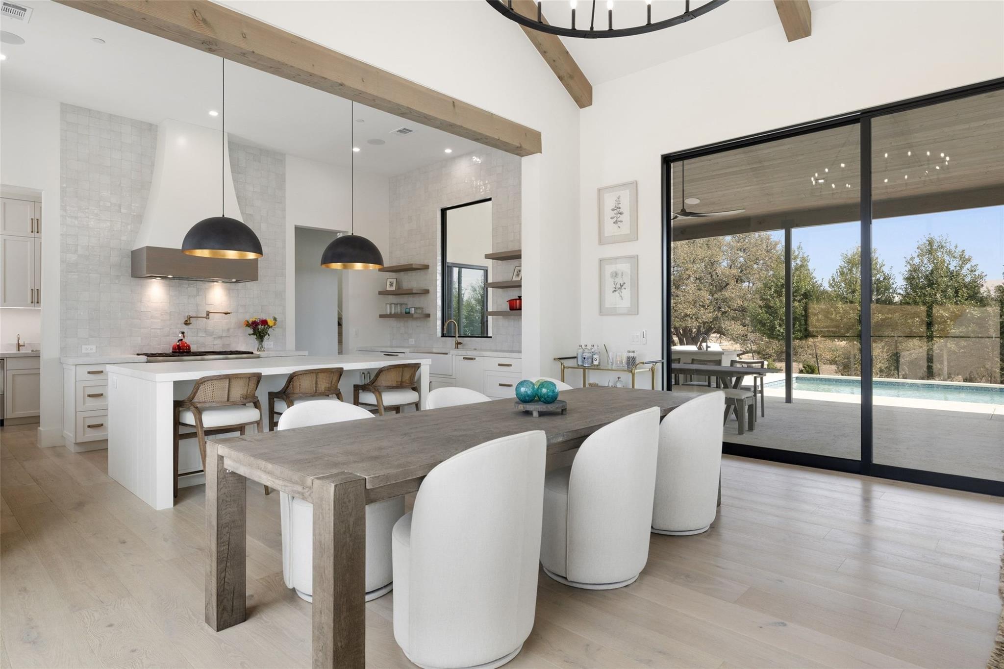 5805 Twin Peaks Trce, Austin, TX 78738