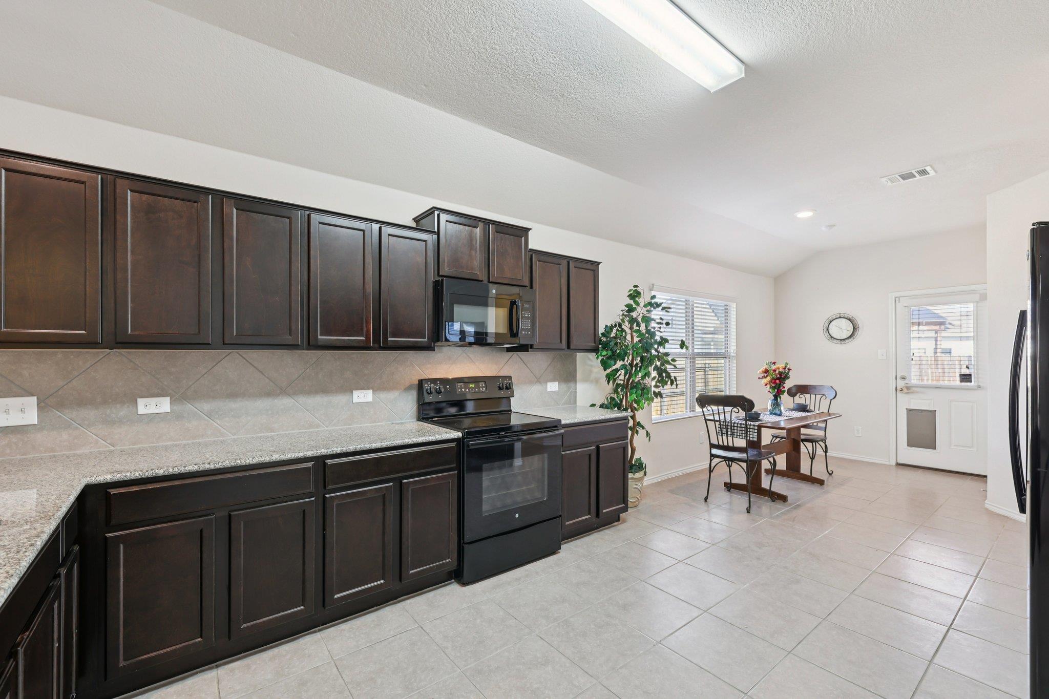 524 Shimek St # 15A, Jarrell, TX 76537