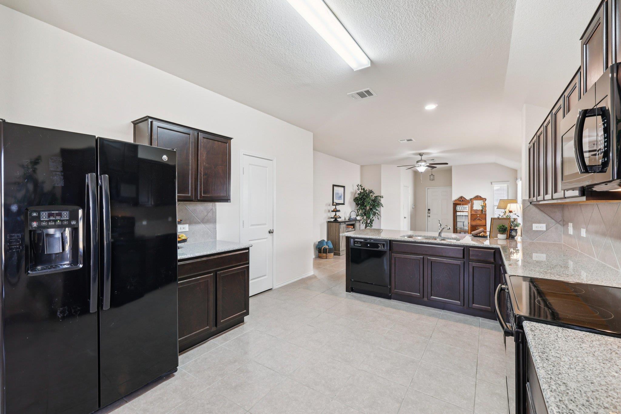 524 Shimek St # 15A, Jarrell, TX 76537