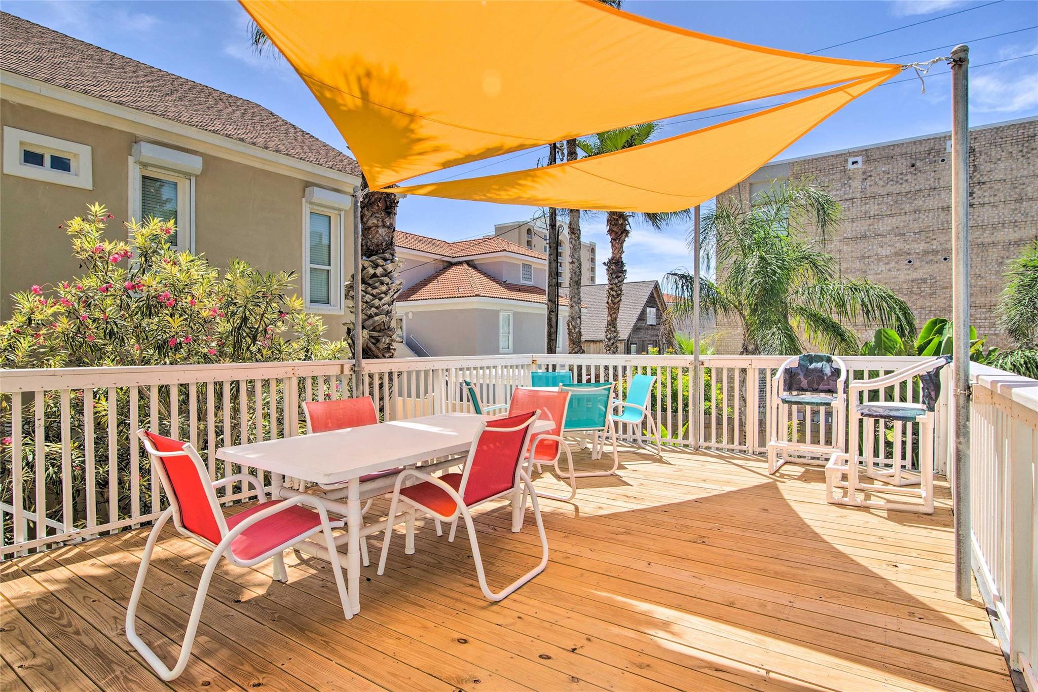 129 E Saturn Ln, South Padre Island, TX 78597