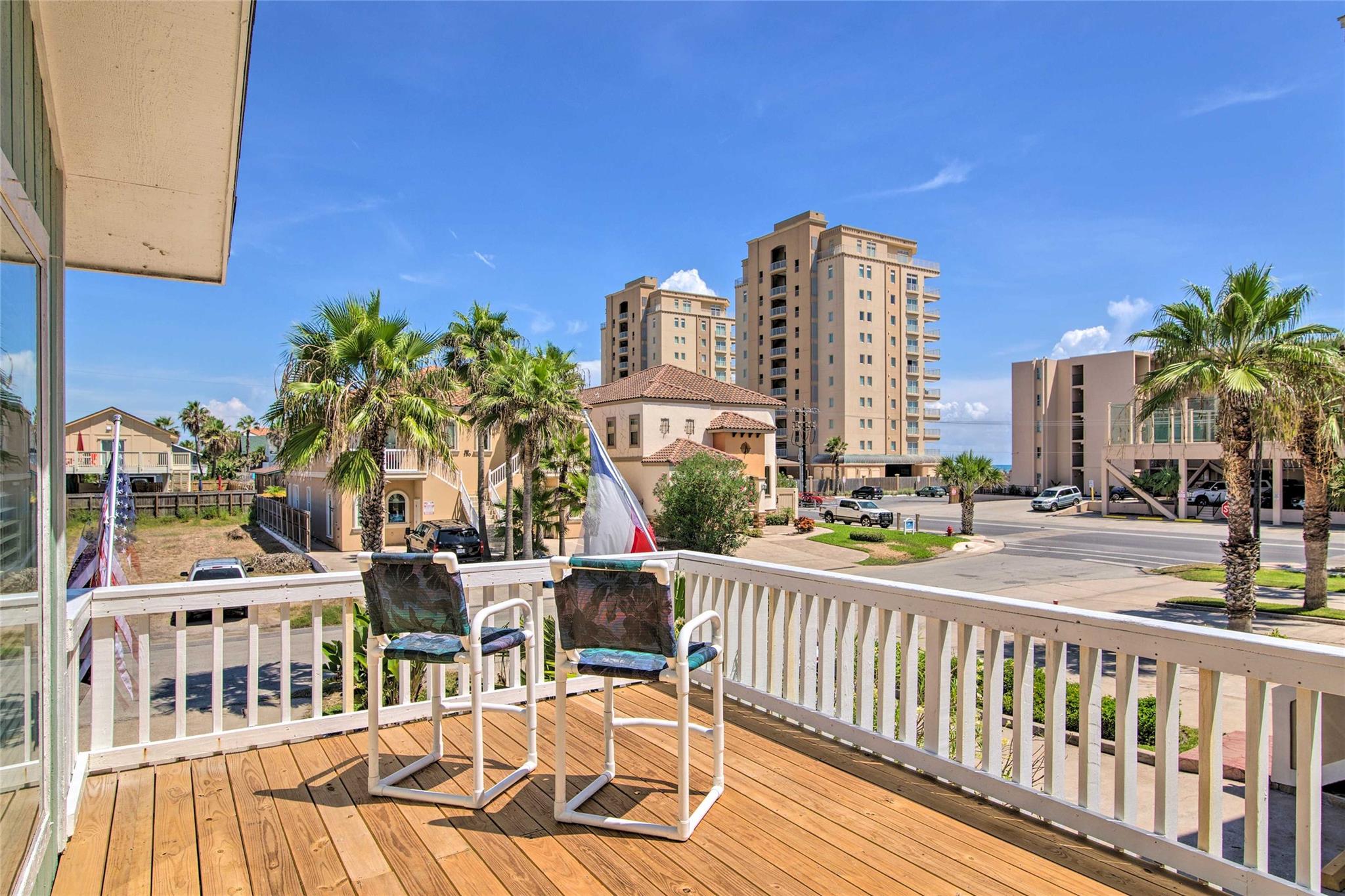 129 E Saturn Ln, South Padre Island, TX 78597