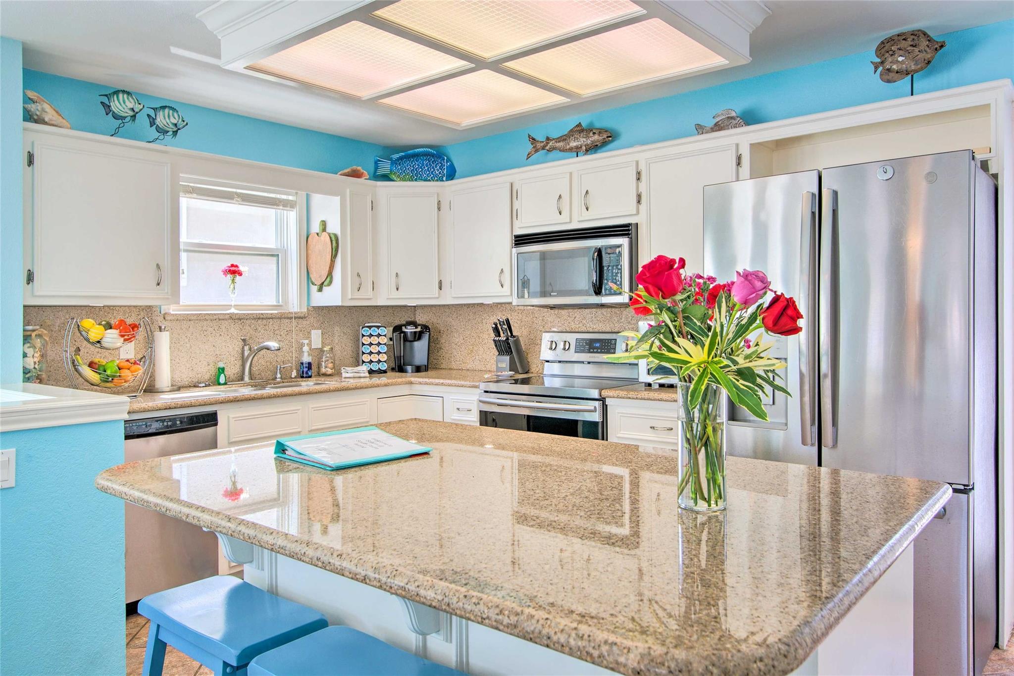 129 E Saturn Ln, South Padre Island, TX 78597