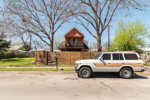 84 Anthony St, Austin, TX 78702