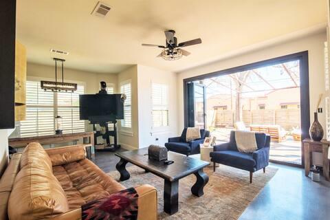 84 Anthony St, Austin, TX 78702