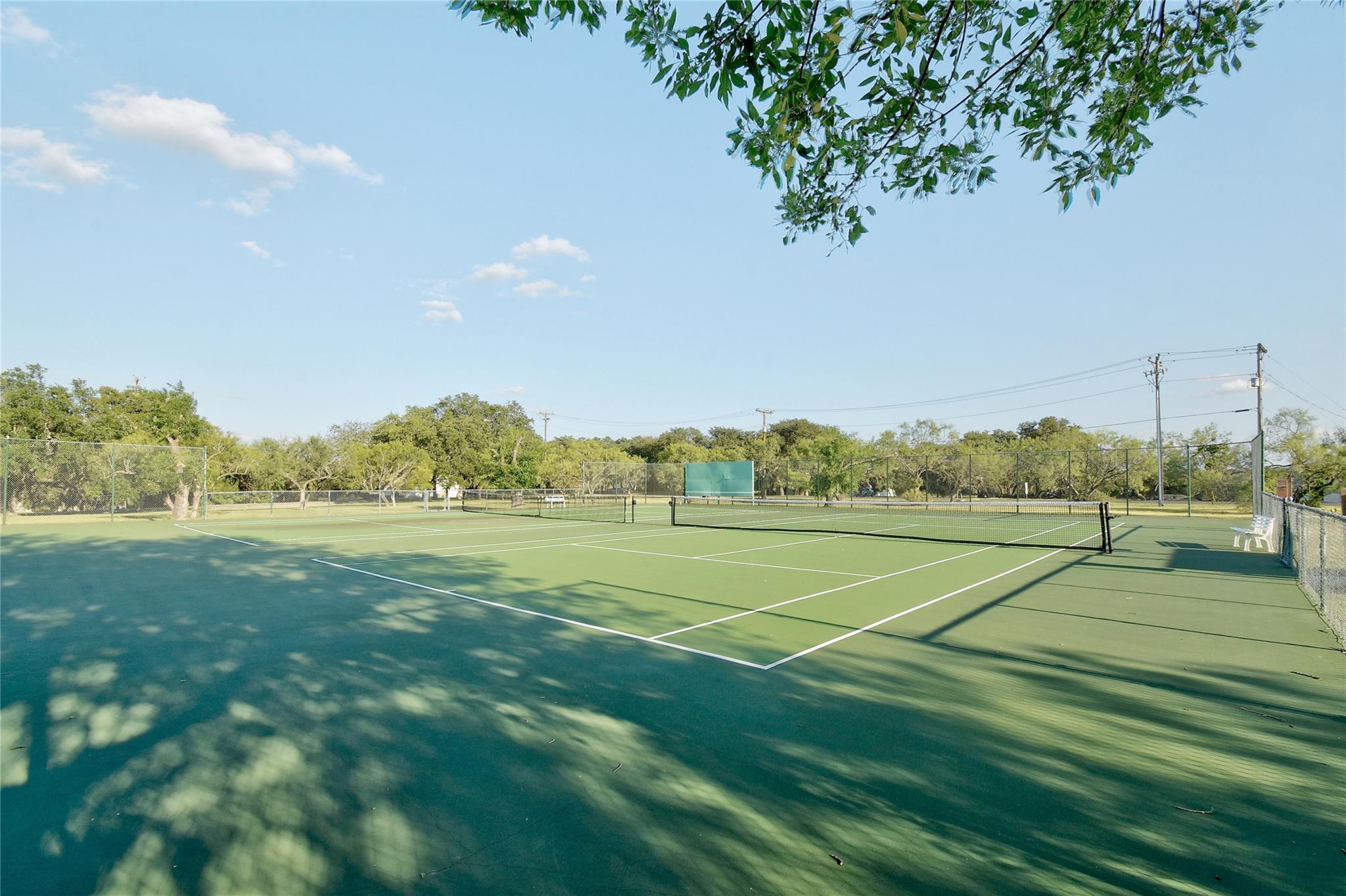 101 Center Cove II Loop, Spicewood, TX 78669