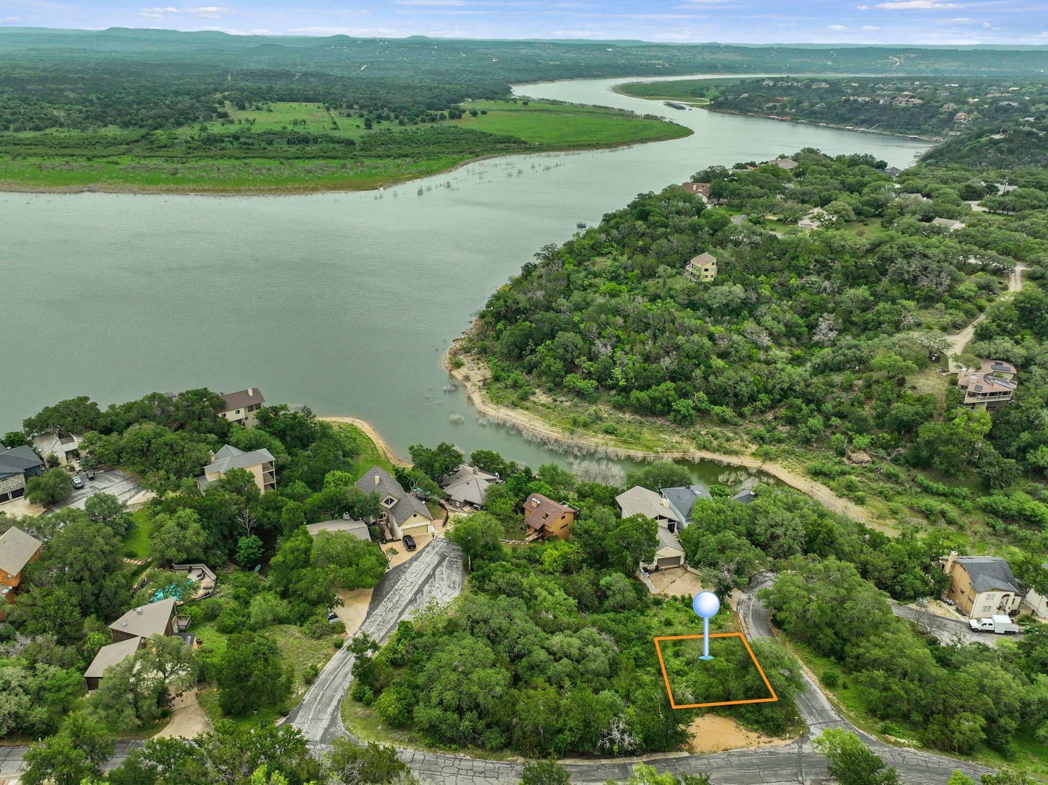 101 Center Cove II Loop, Spicewood, TX 78669