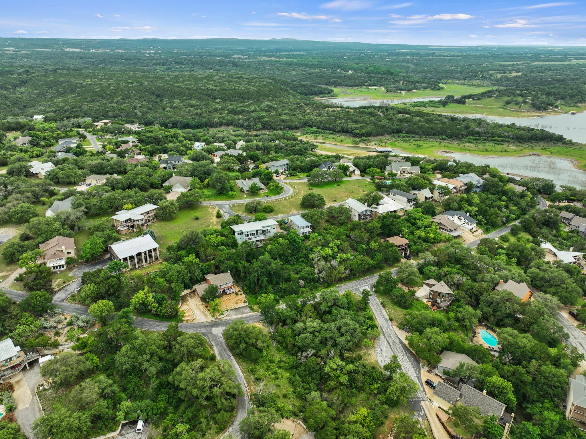 101 Center Cove II Loop, Spicewood, TX 78669