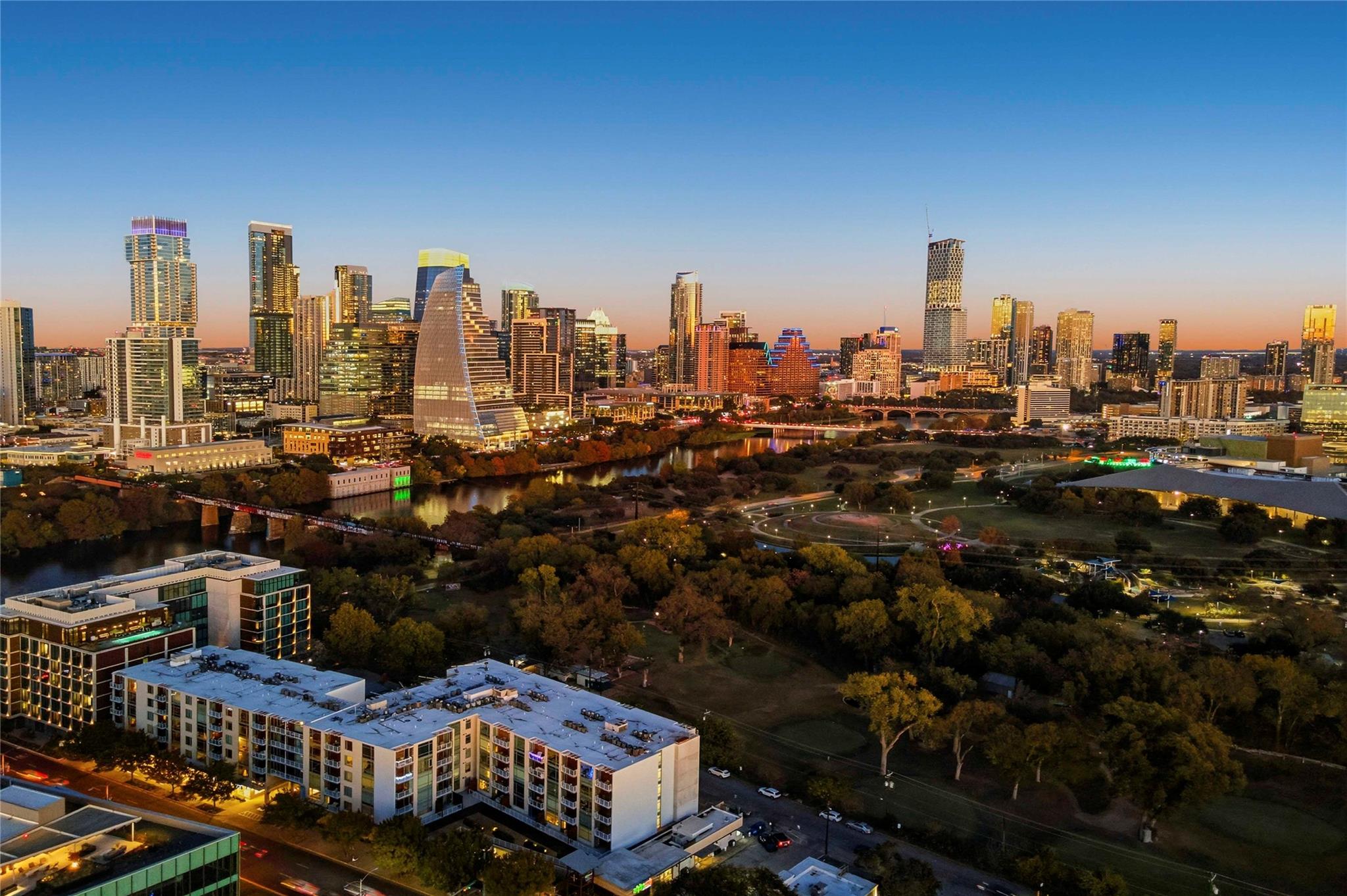 210 Lee Barton Dr # 401, Austin, TX 78704