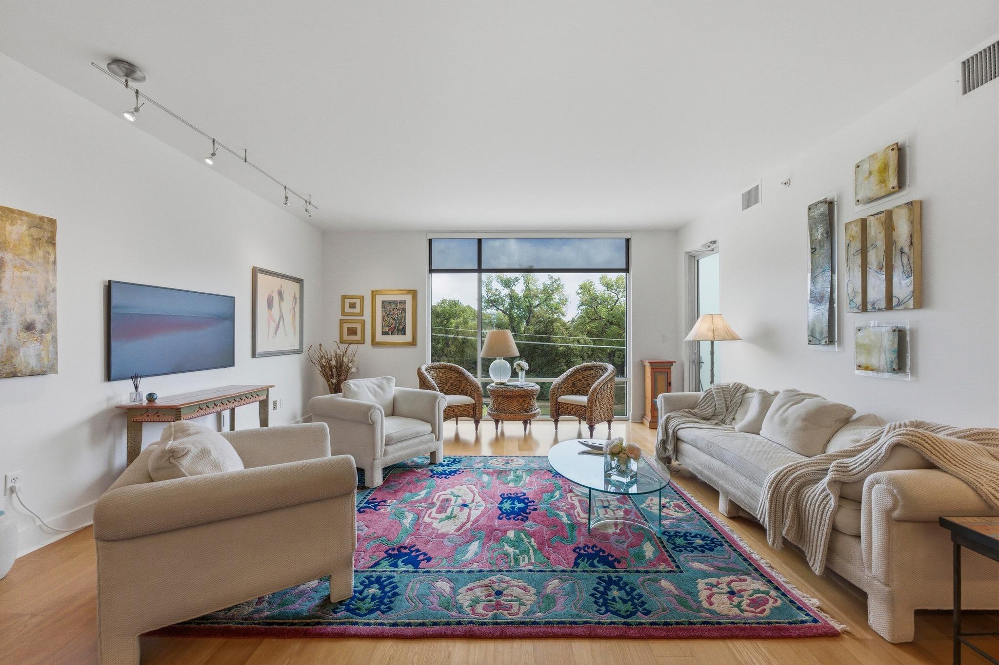 210 Lee Barton Dr # 401, Austin, TX 78704