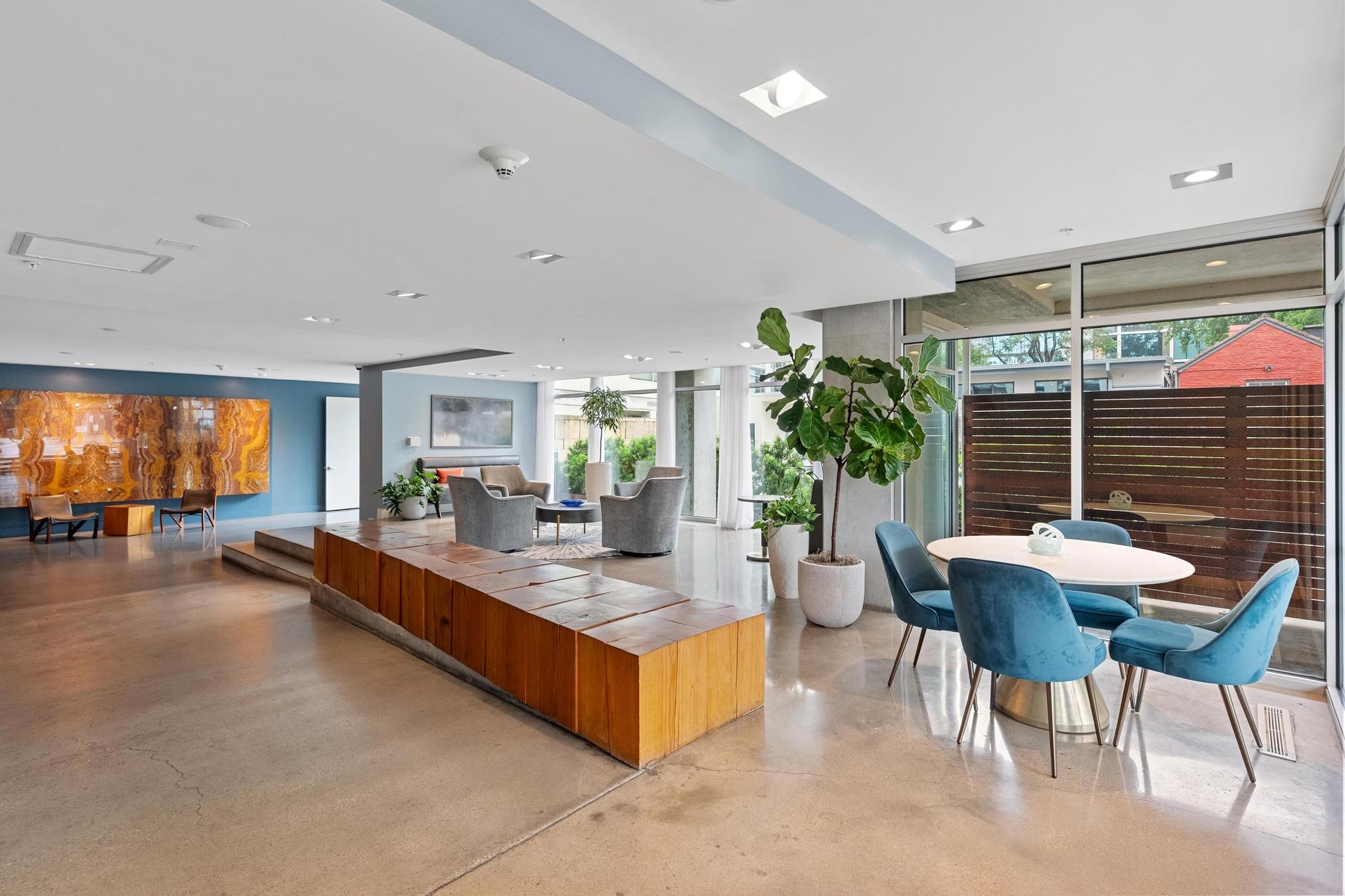 210 Lee Barton Dr # 401, Austin, TX 78704