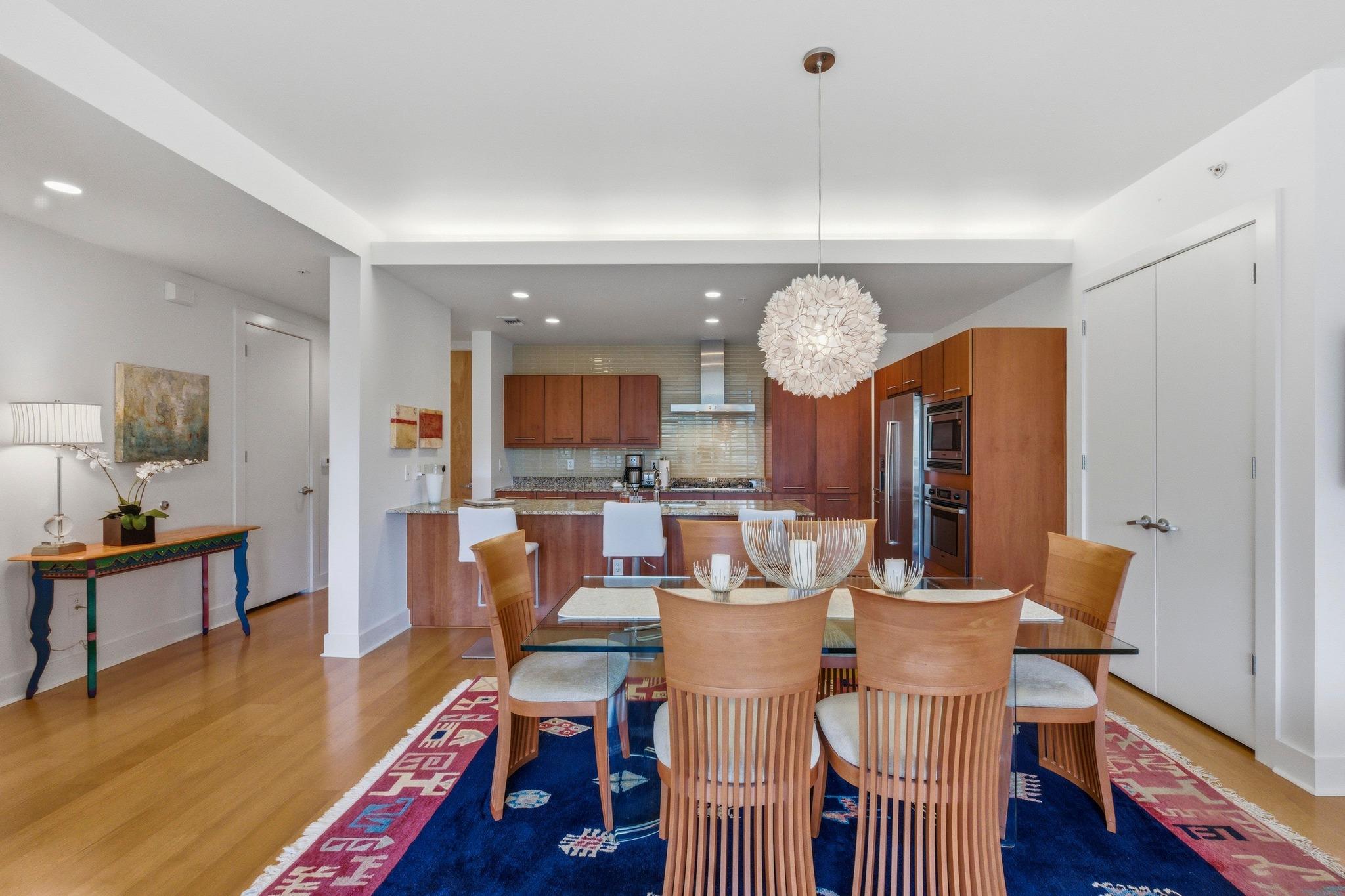 210 Lee Barton Dr # 401, Austin, TX 78704