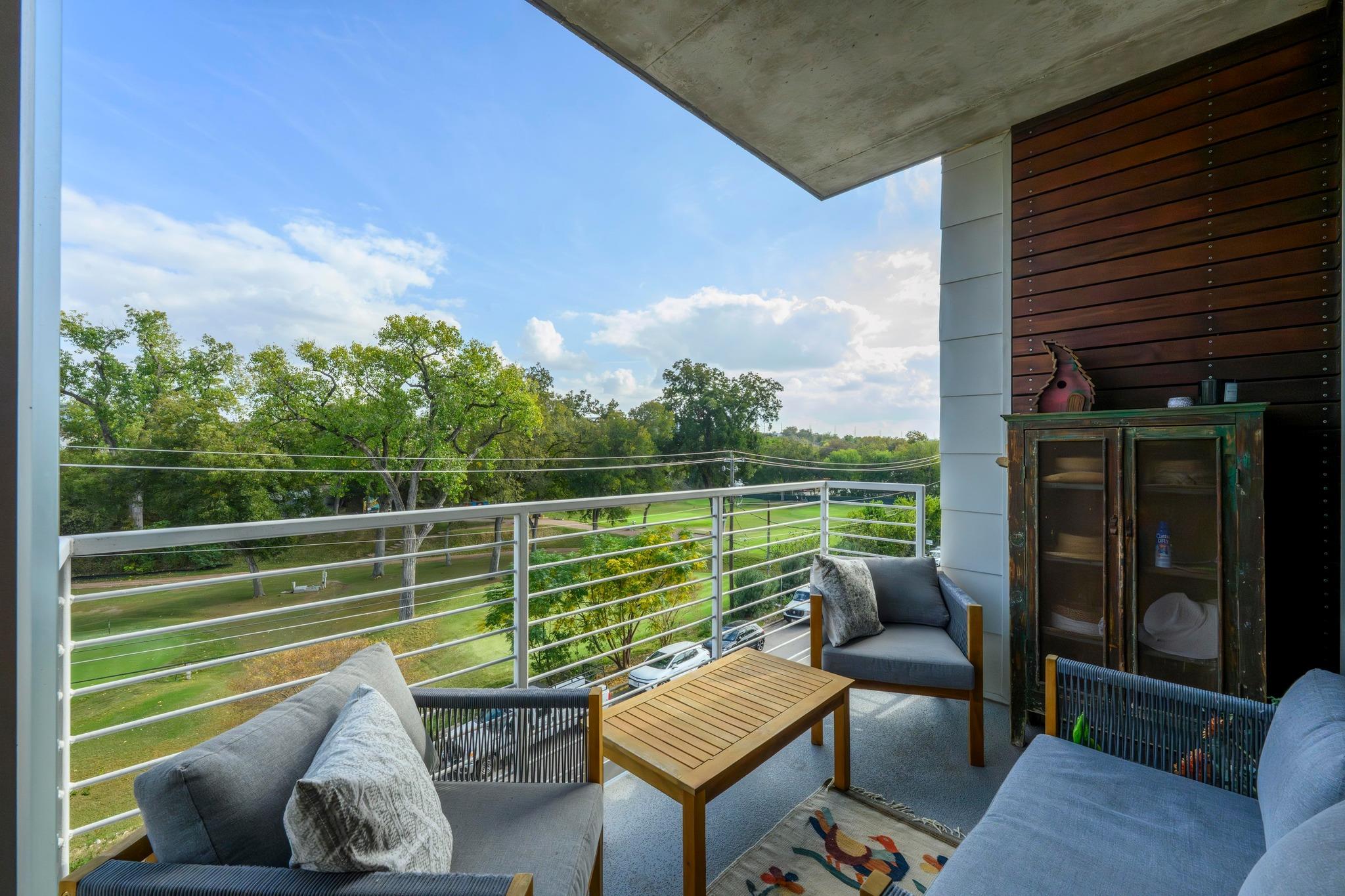 210 Lee Barton Dr # 401, Austin, TX 78704