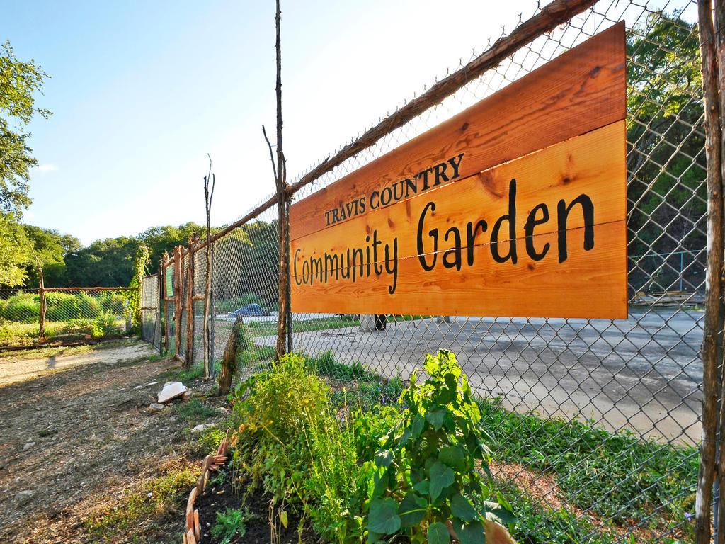 4711 Fieldstone Dr, Austin, TX 78735