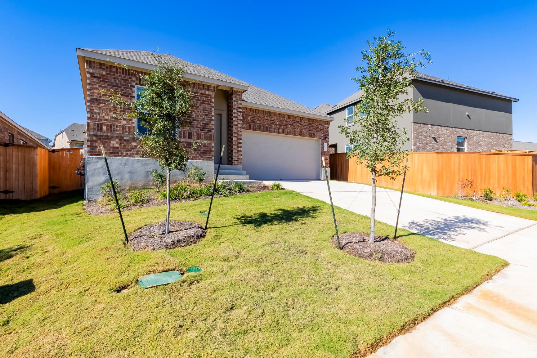 163 Cibolo Creek Loop, Bastrop, TX 78602