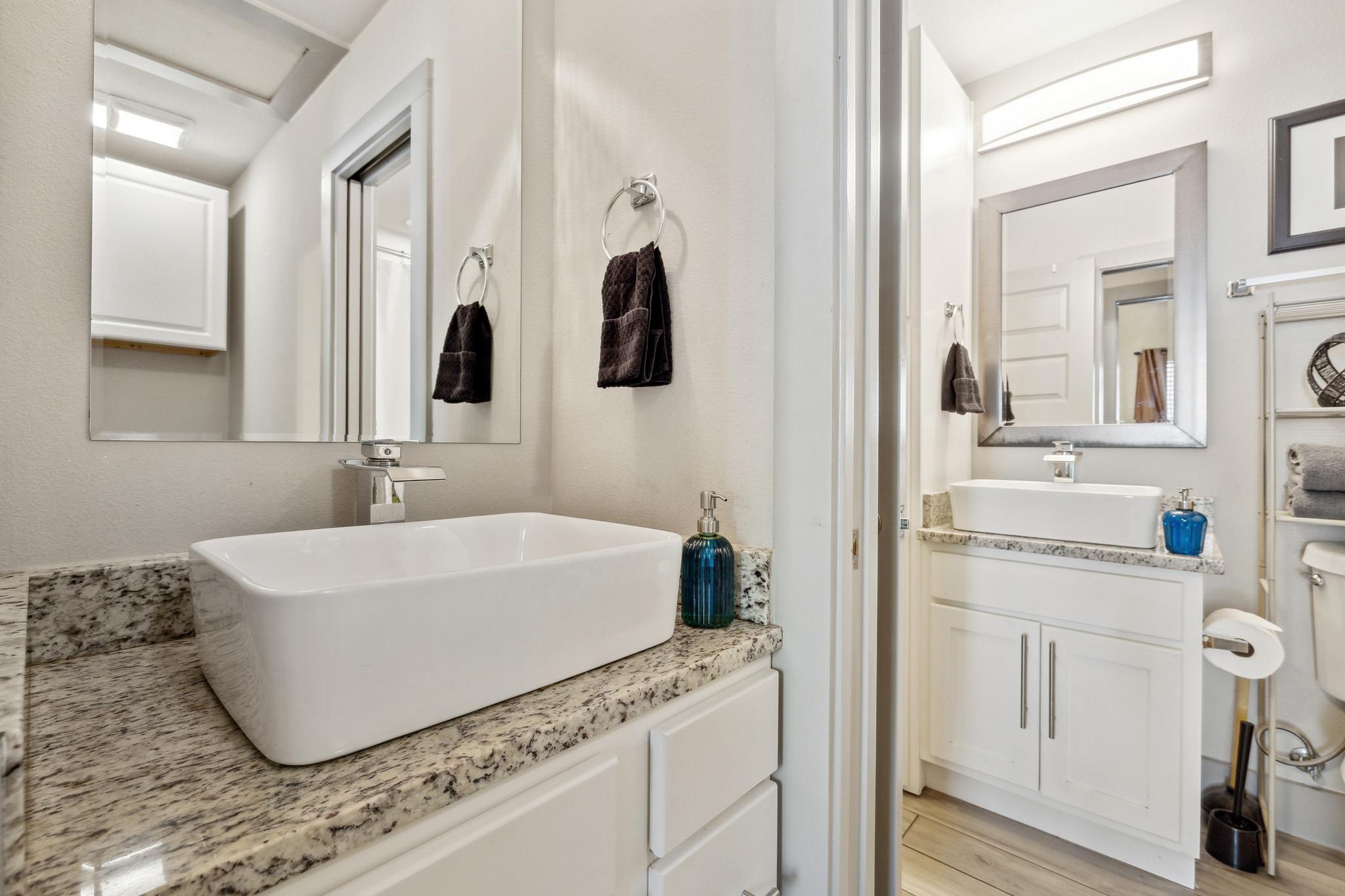 1139 1/2 Poquito St # 3, Austin, TX 78702