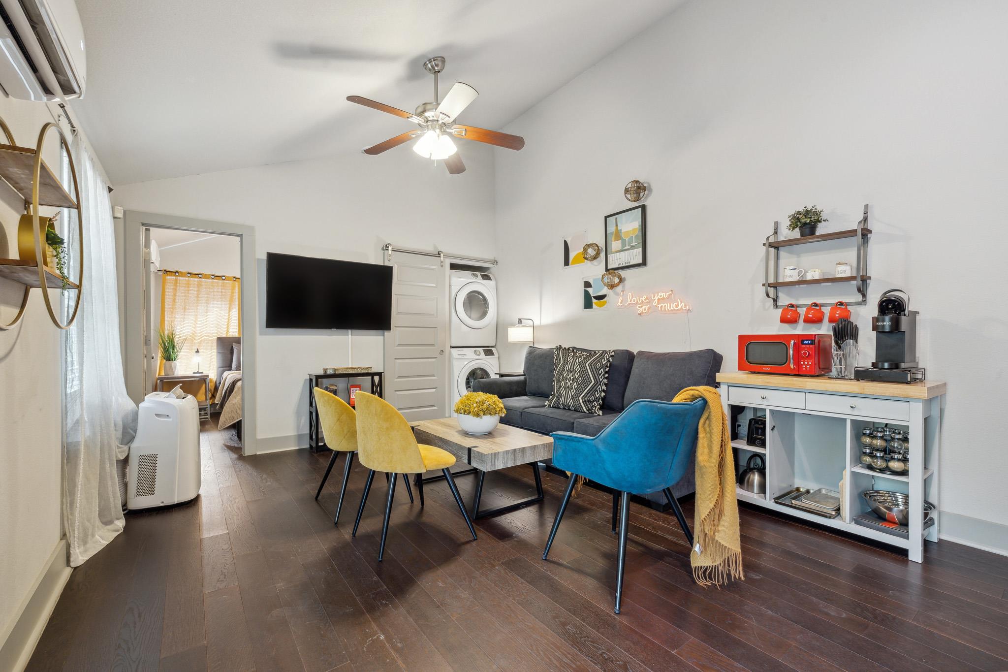 1139 1/2 Poquito St # 3, Austin, TX 78702