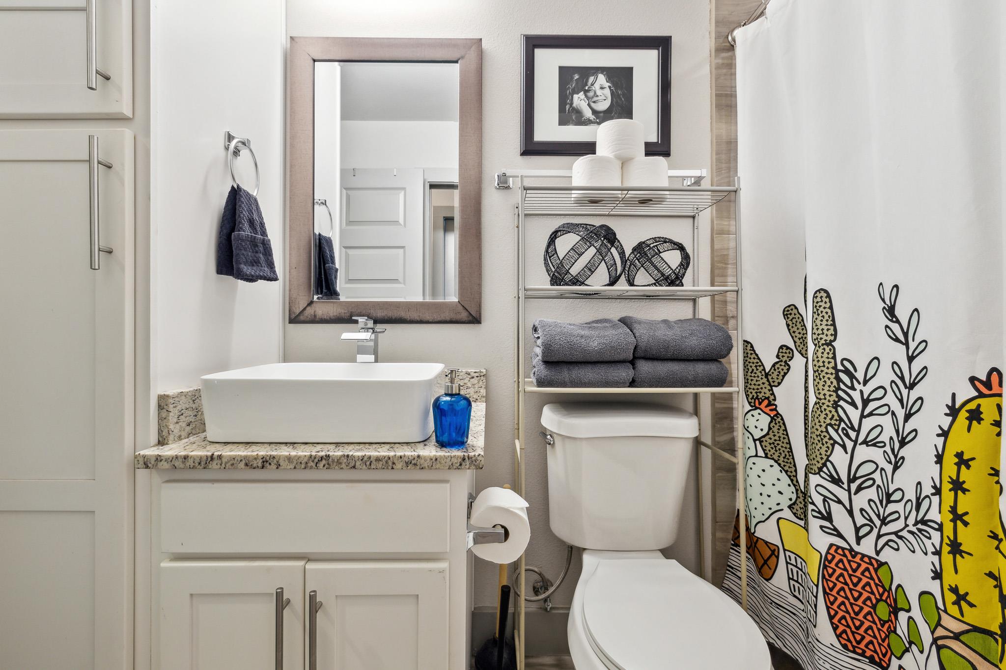 1139 1/2 Poquito St # 3, Austin, TX 78702