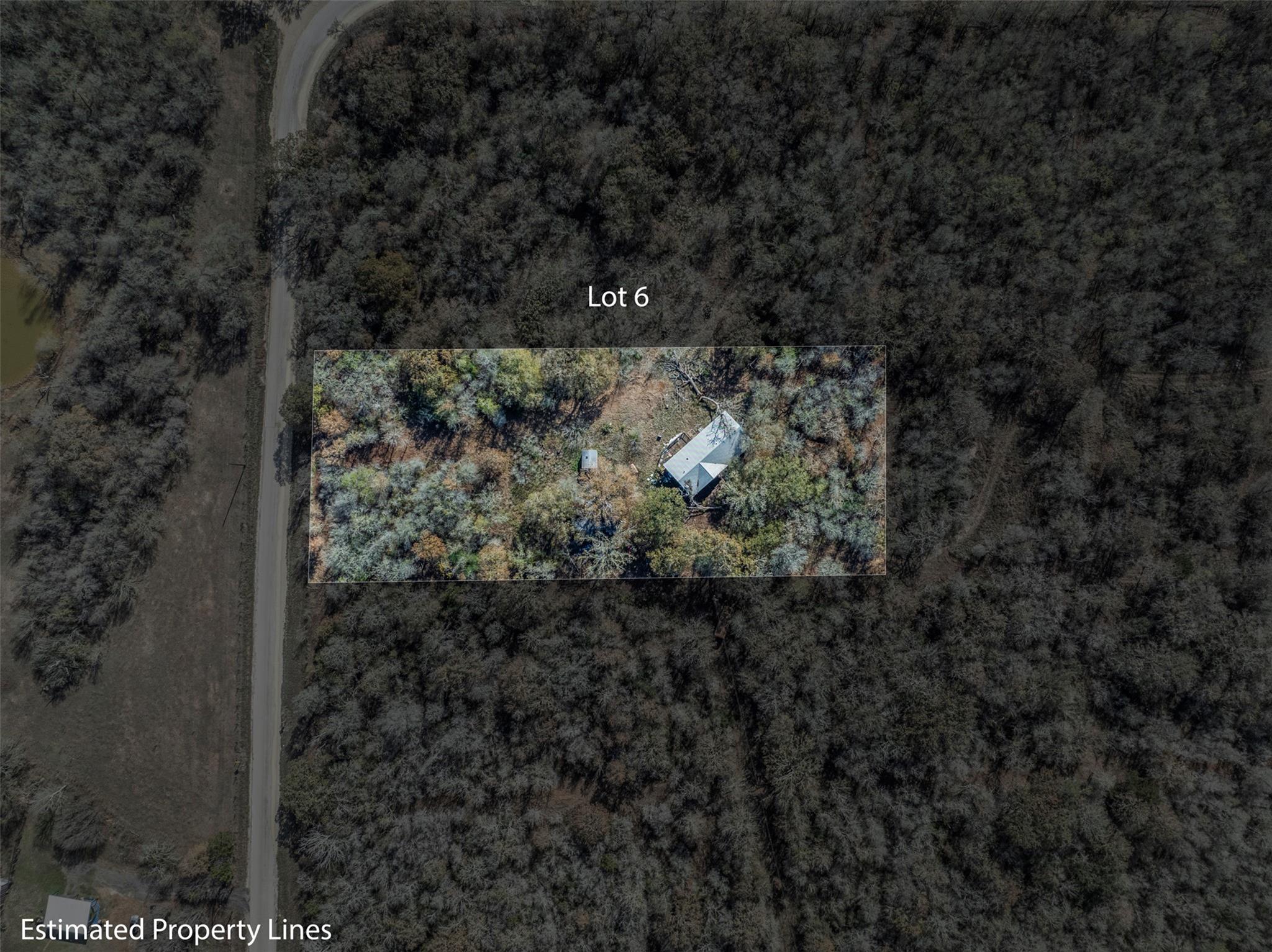 840 Bugtussle Ln, Luling, TX 78648