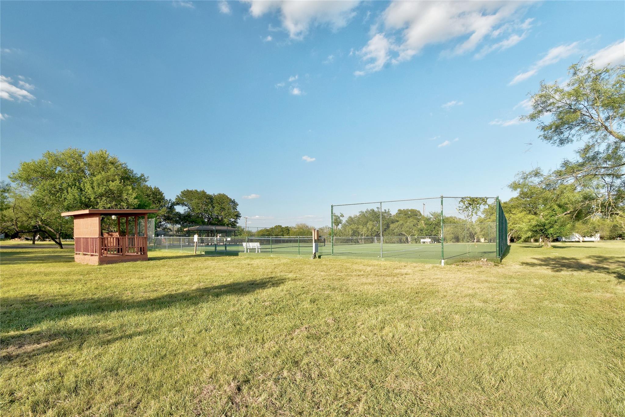 100 Center Cove III Loop, Spicewood, TX 78669