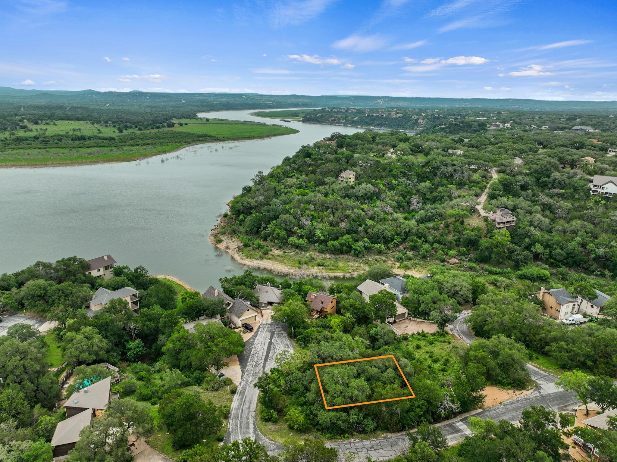 100 Center Cove III Loop, Spicewood, TX 78669