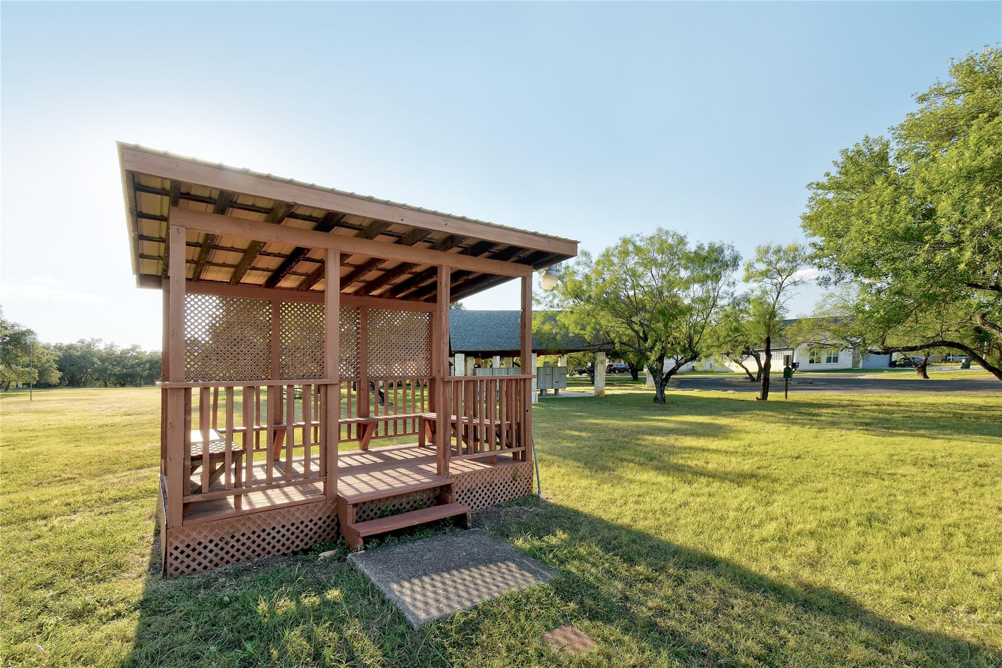100 Center Cove III Loop, Spicewood, TX 78669