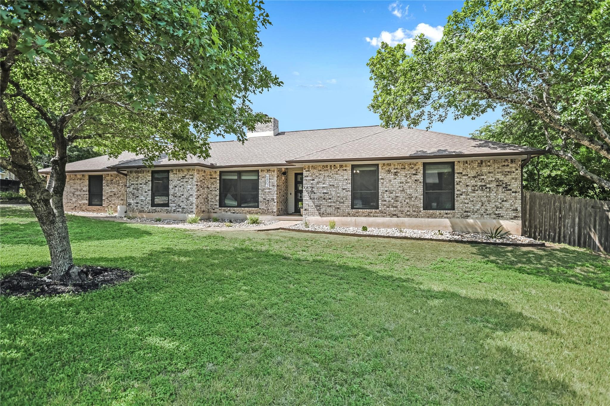 6802 Rio Bravo Ln, Austin, TX 78737