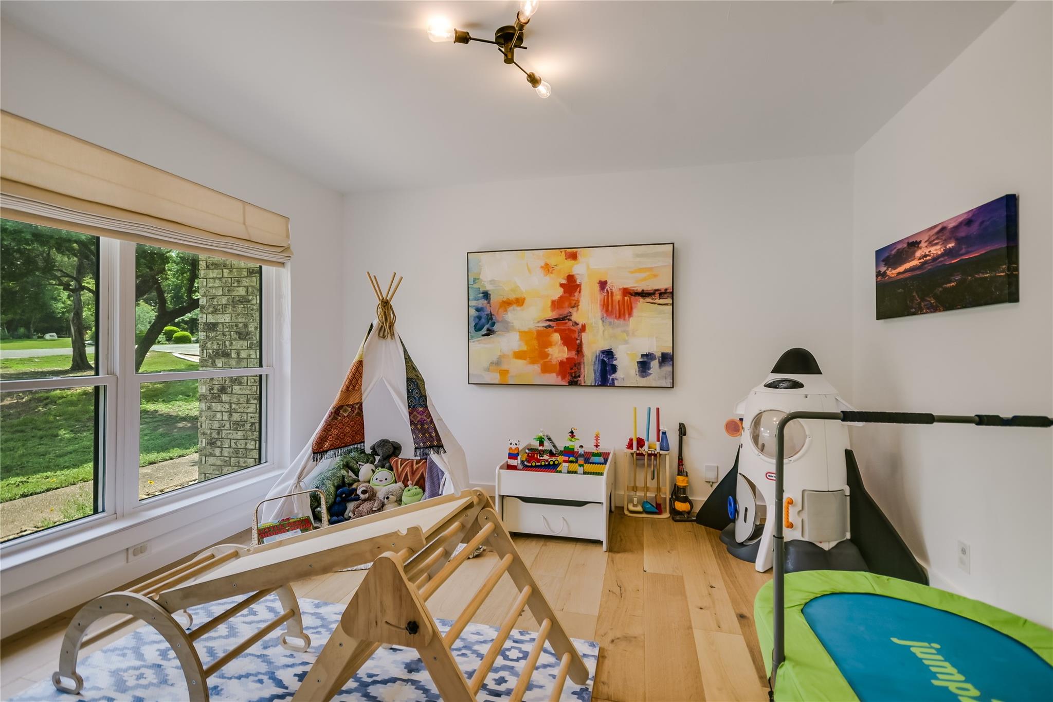 6802 Rio Bravo Ln, Austin, TX 78737