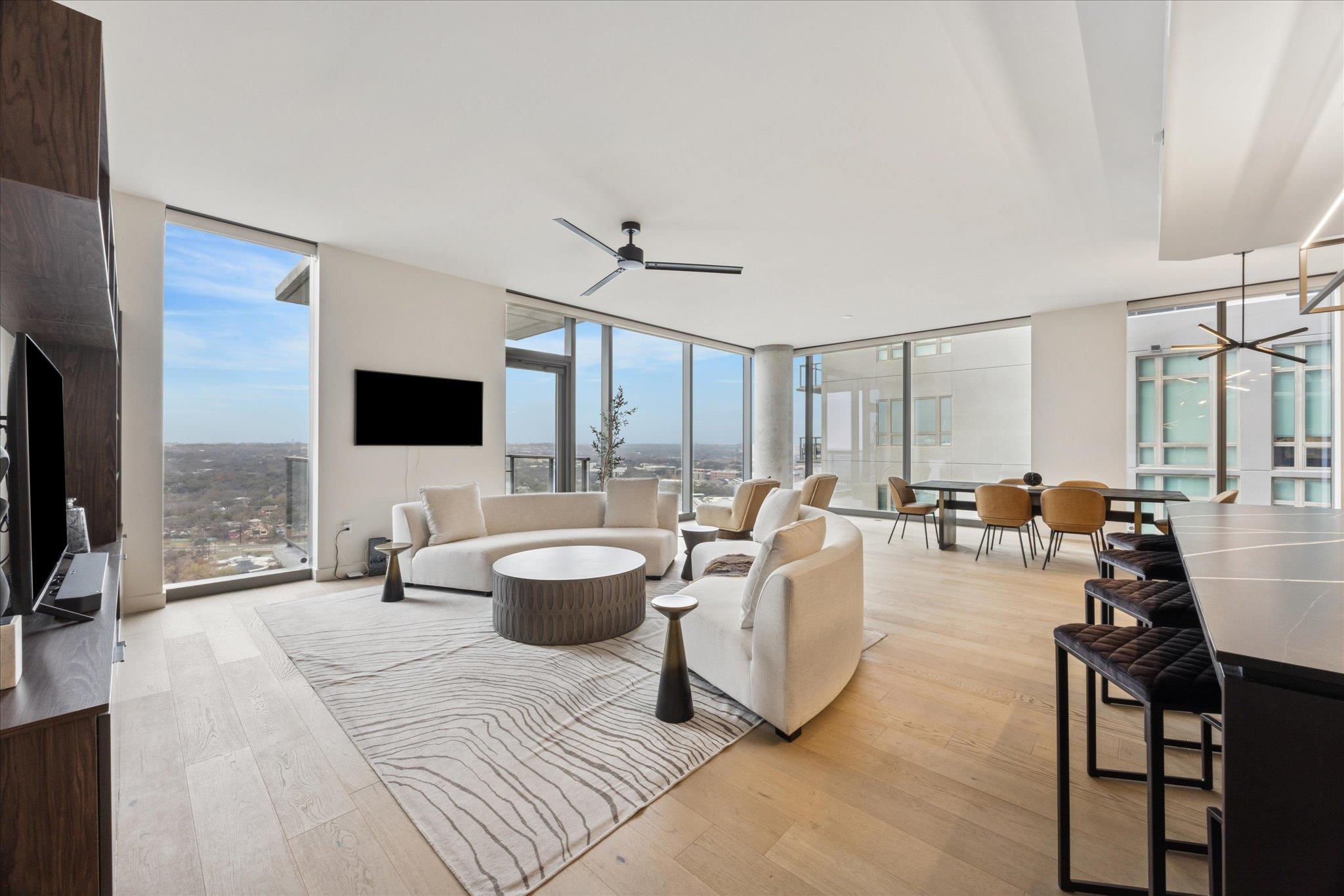 44 East Ave # 2201, Austin, TX 78701