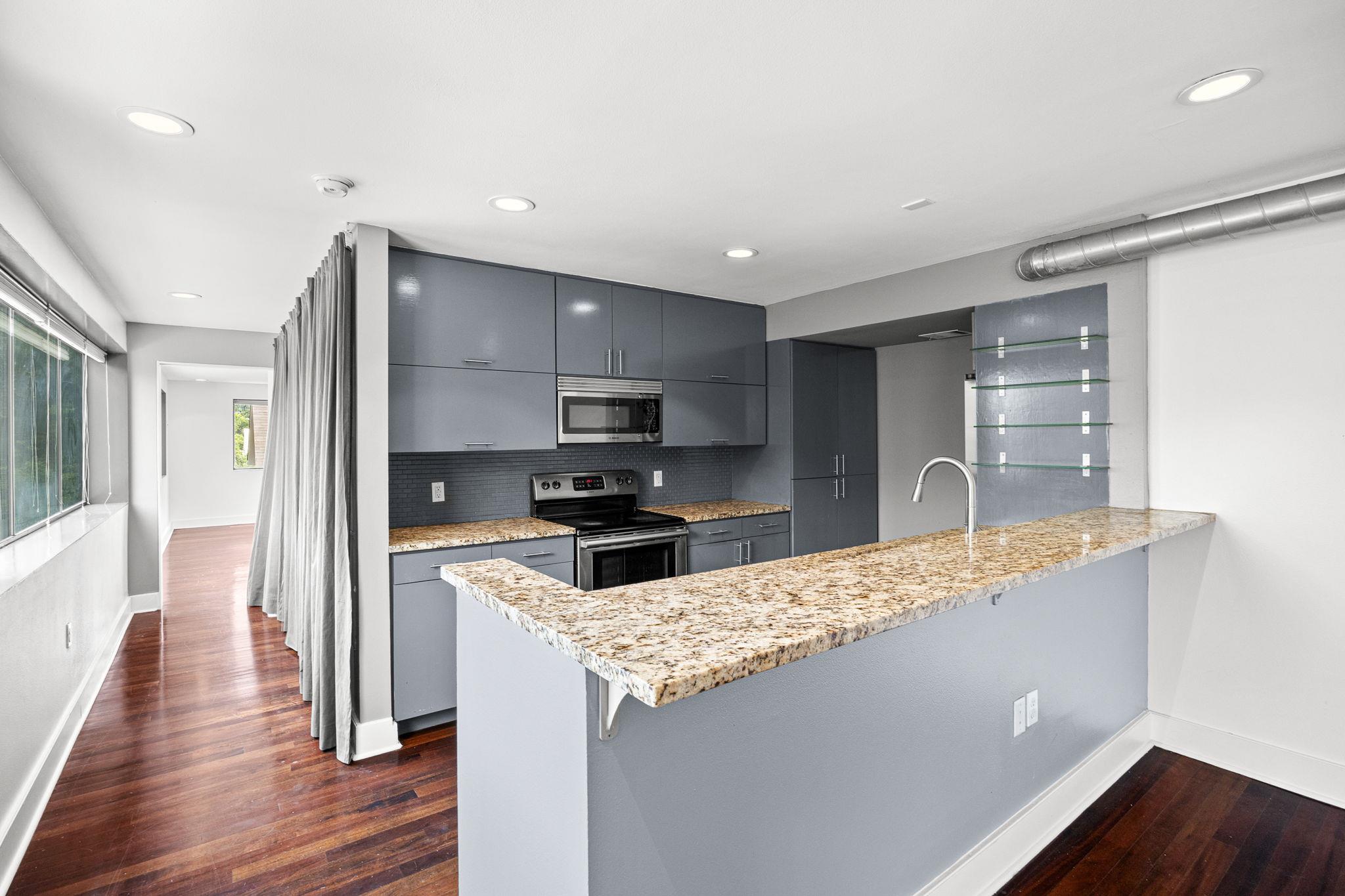 904 West Ave # 201, Austin, TX 78701