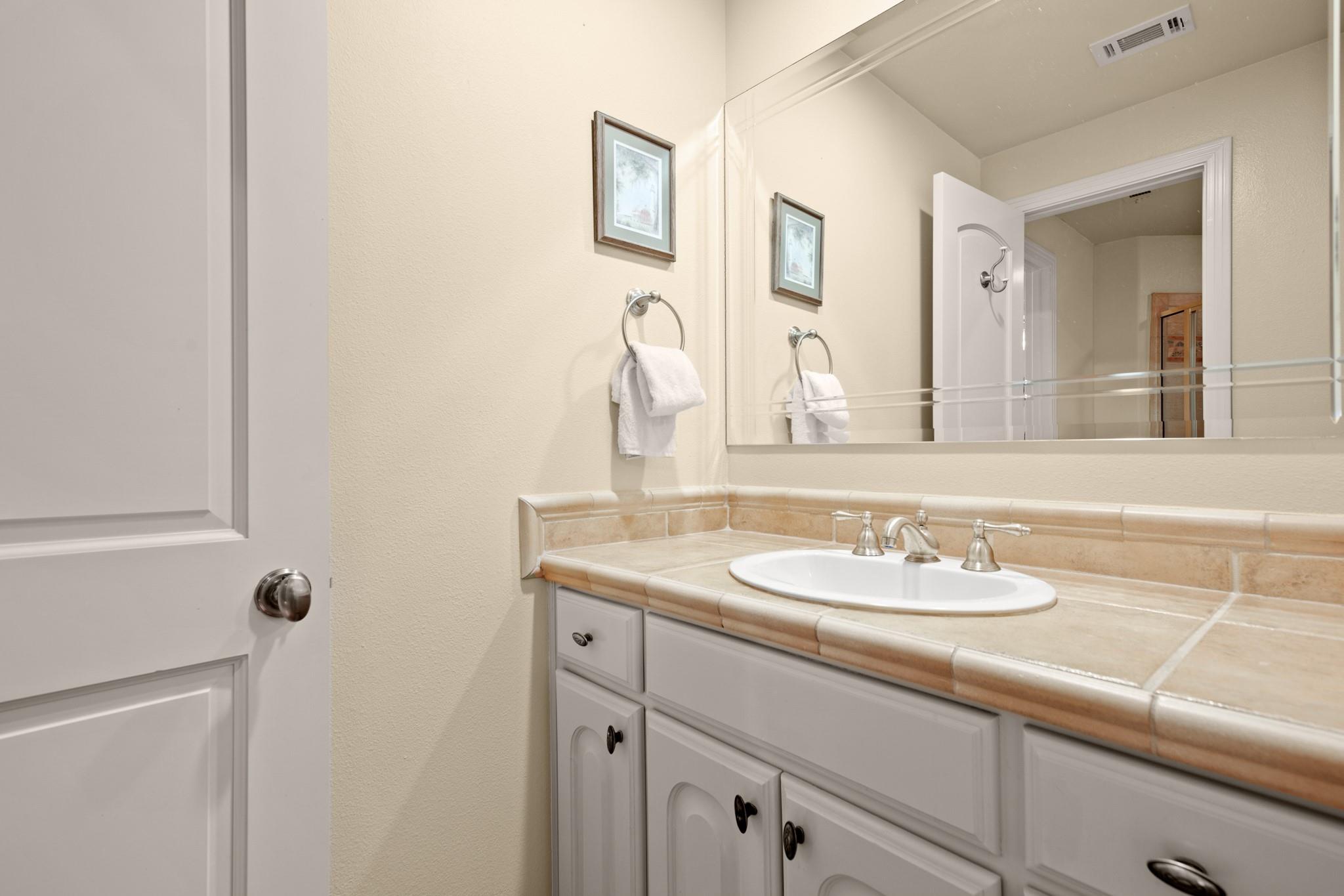 26801 Founders Pl, Spicewood, TX 78669