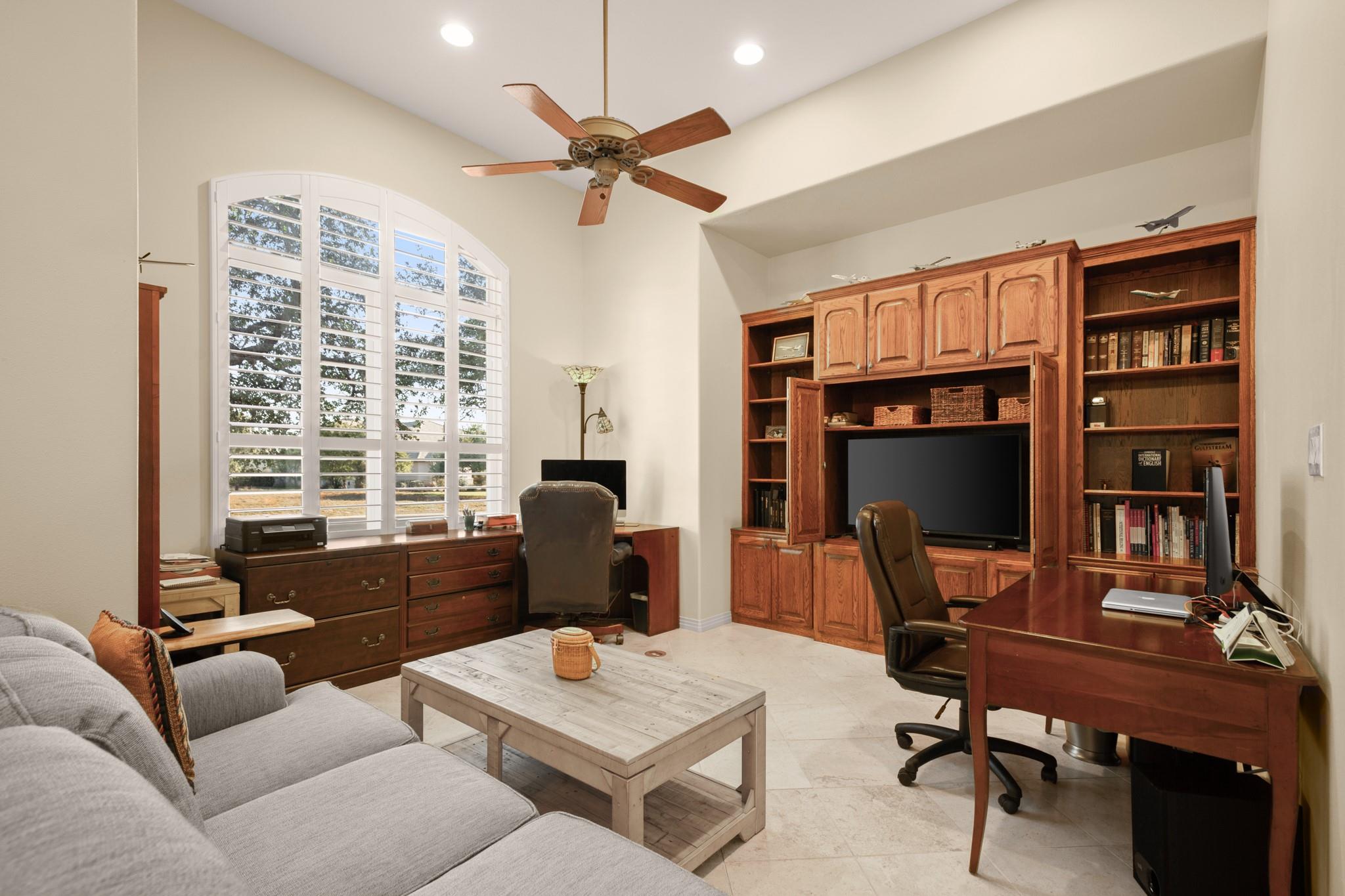 26801 Founders Pl, Spicewood, TX 78669