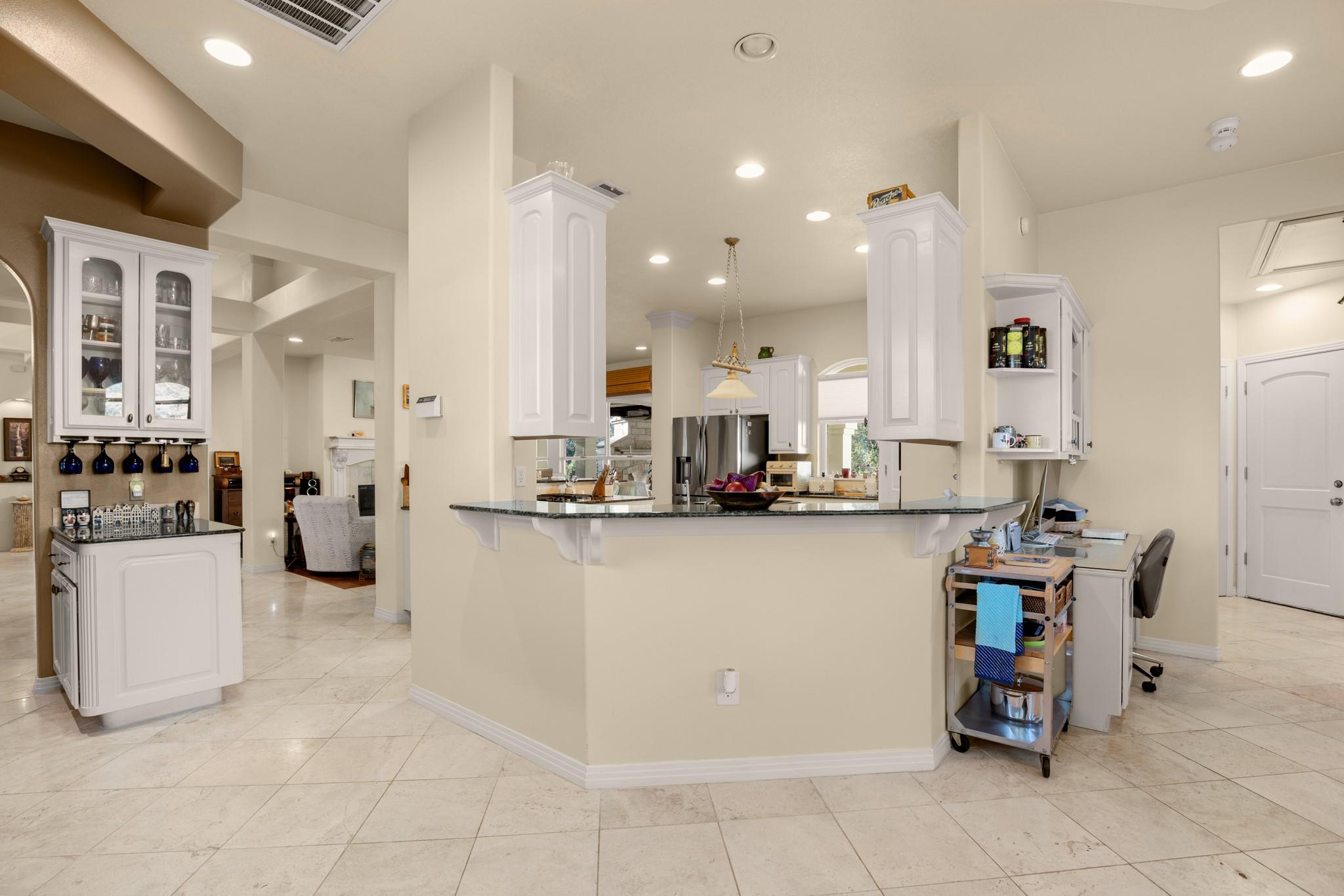 26801 Founders Pl, Spicewood, TX 78669